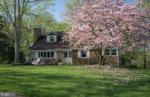 1211 MOUNTAINVIEW BOULEVARD DAUPHIN PA 17018