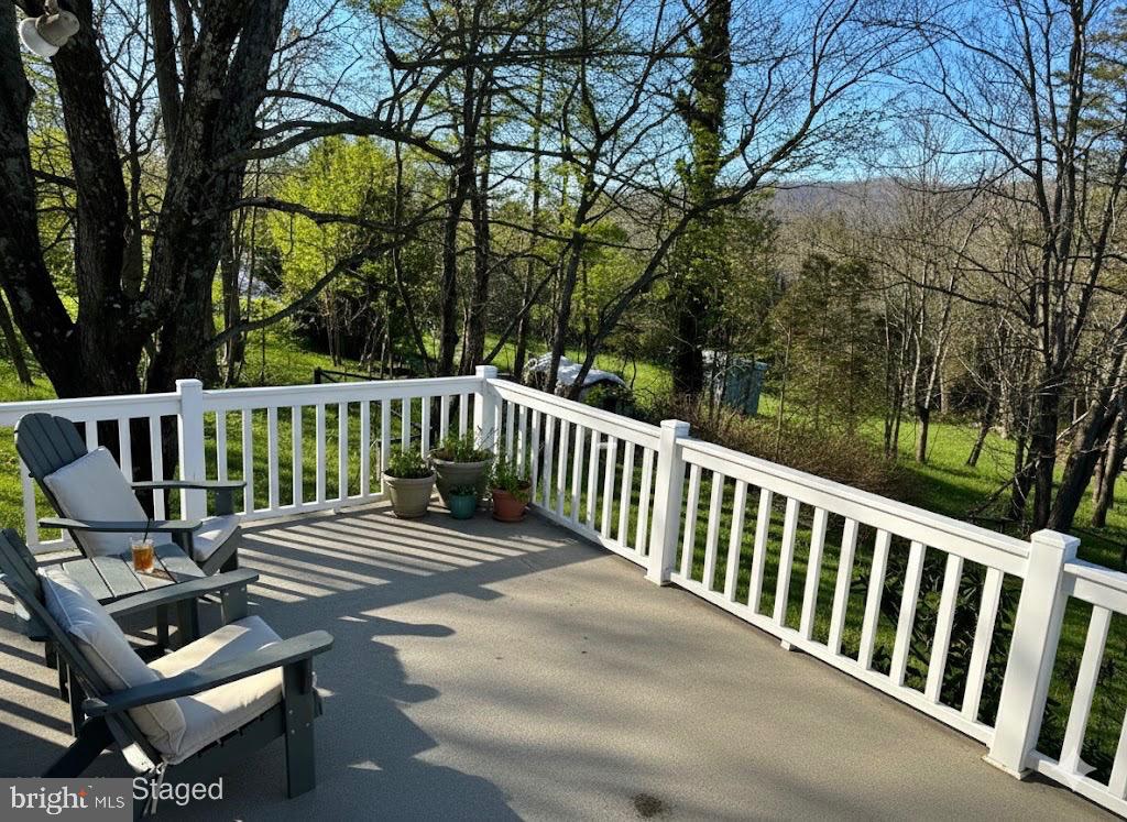 RIVERVIEW - Residential