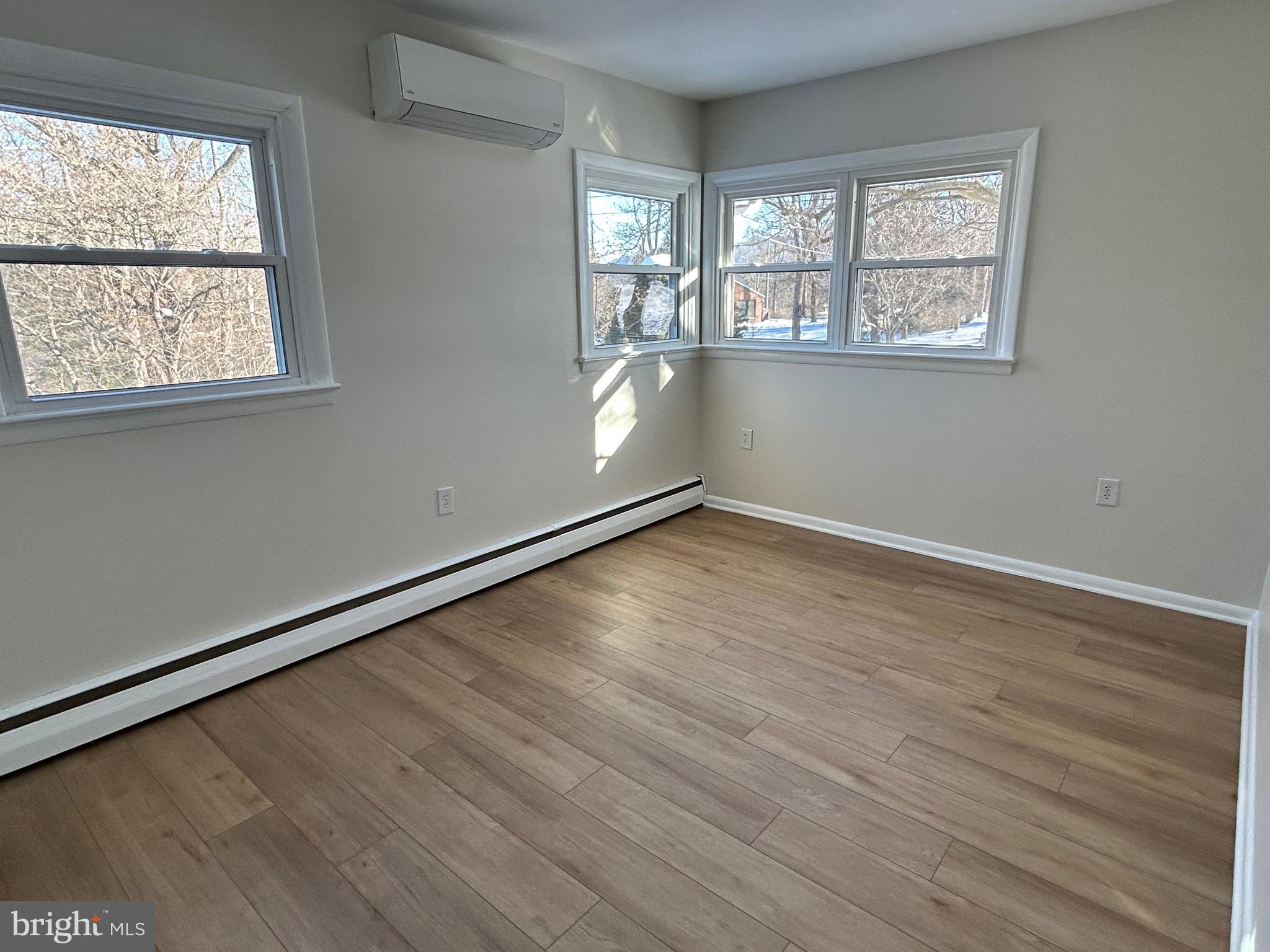 RIVERVIEW - Residential