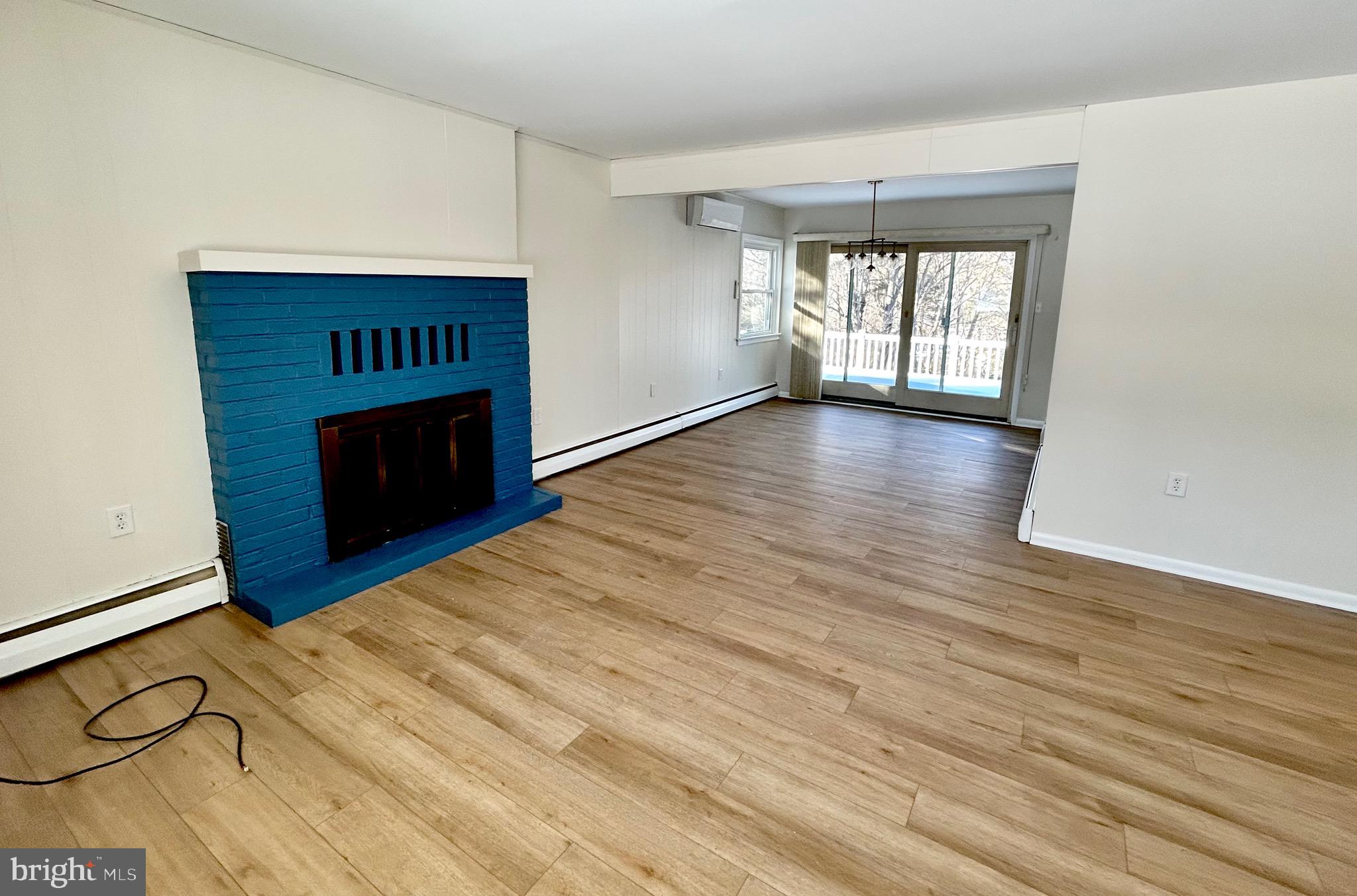 RIVERVIEW - Residential