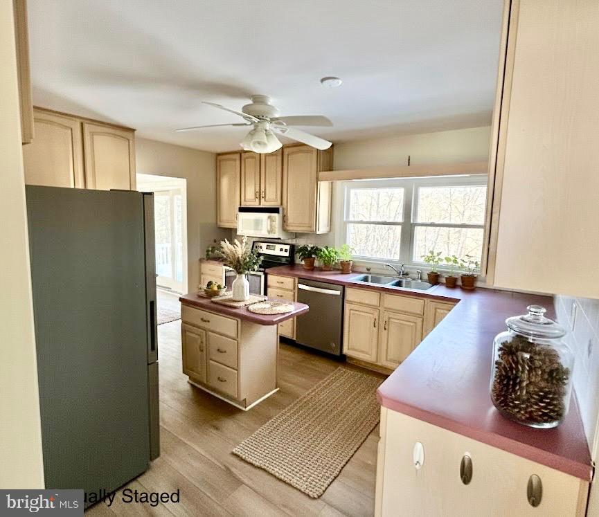 RIVERVIEW - Residential