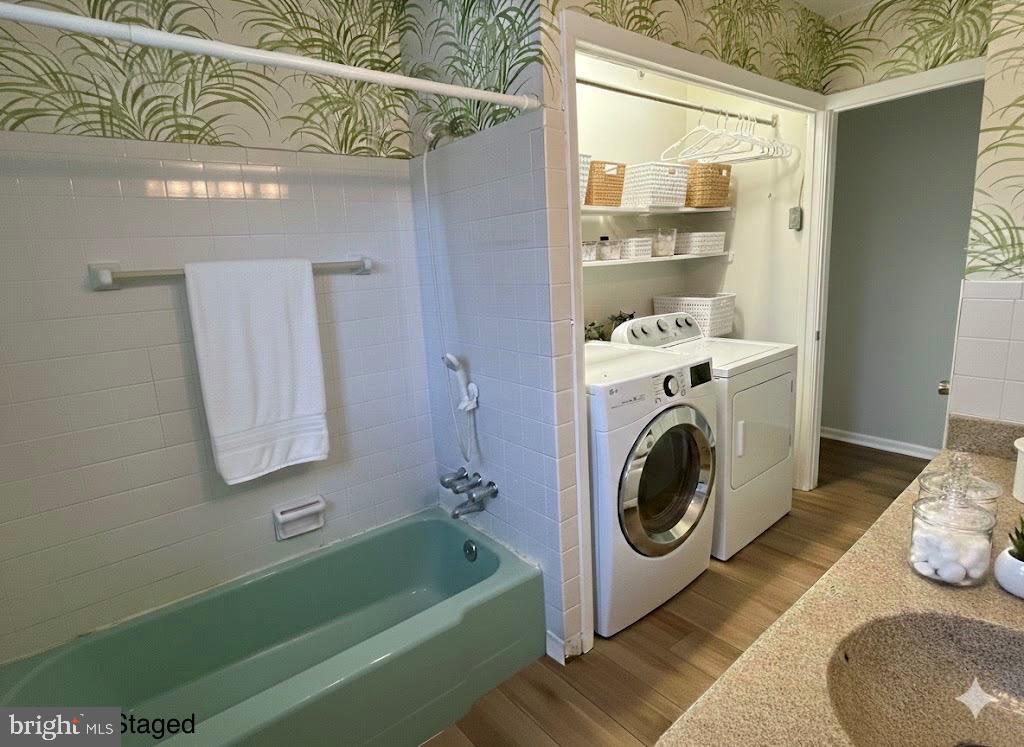 RIVERVIEW - Residential