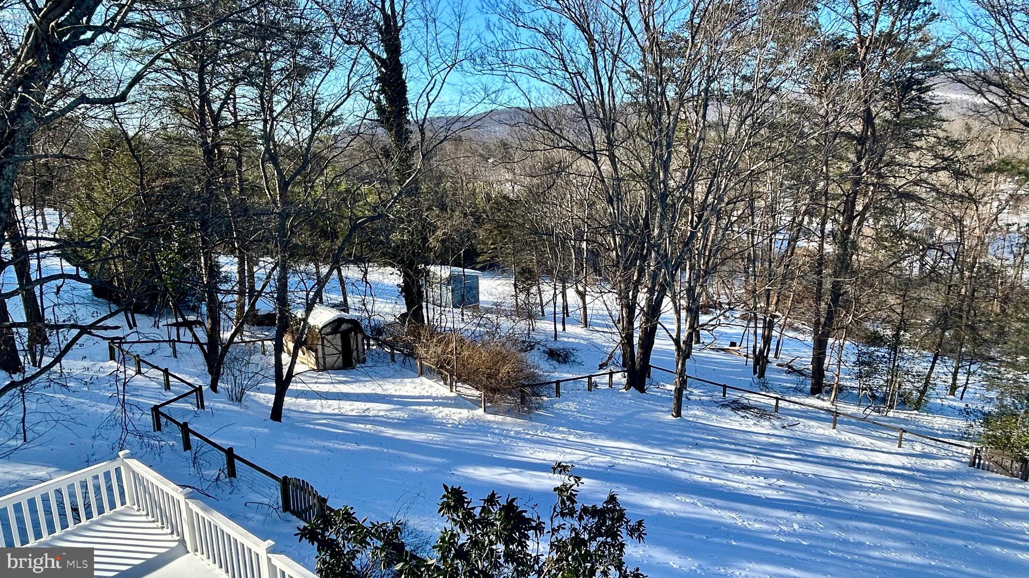 RIVERVIEW - Residential