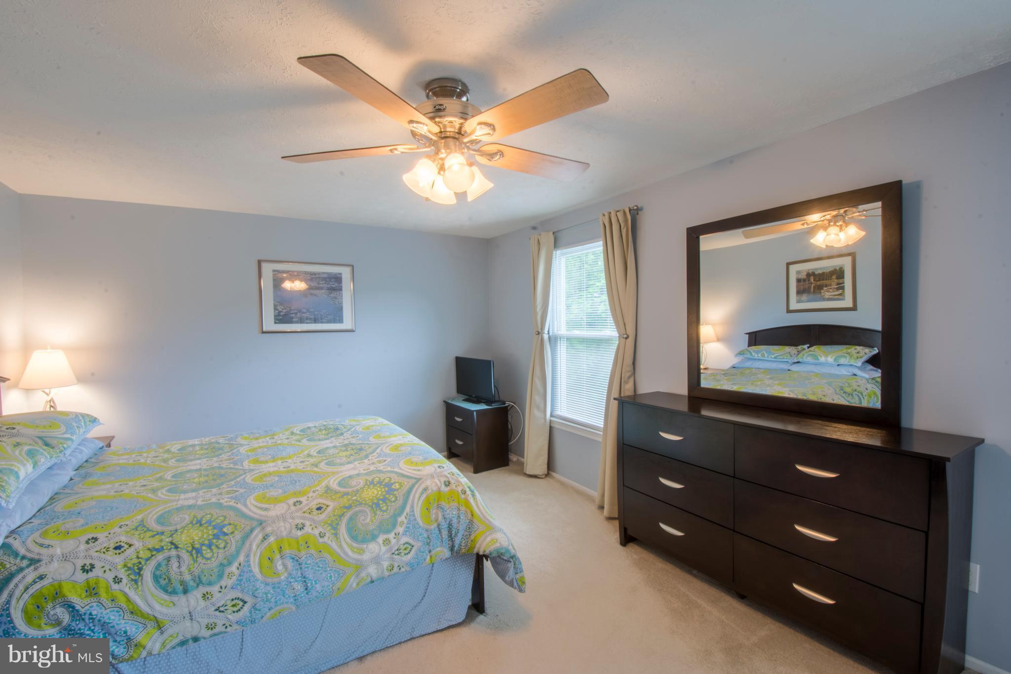 WHISPERING WOODS - Residential