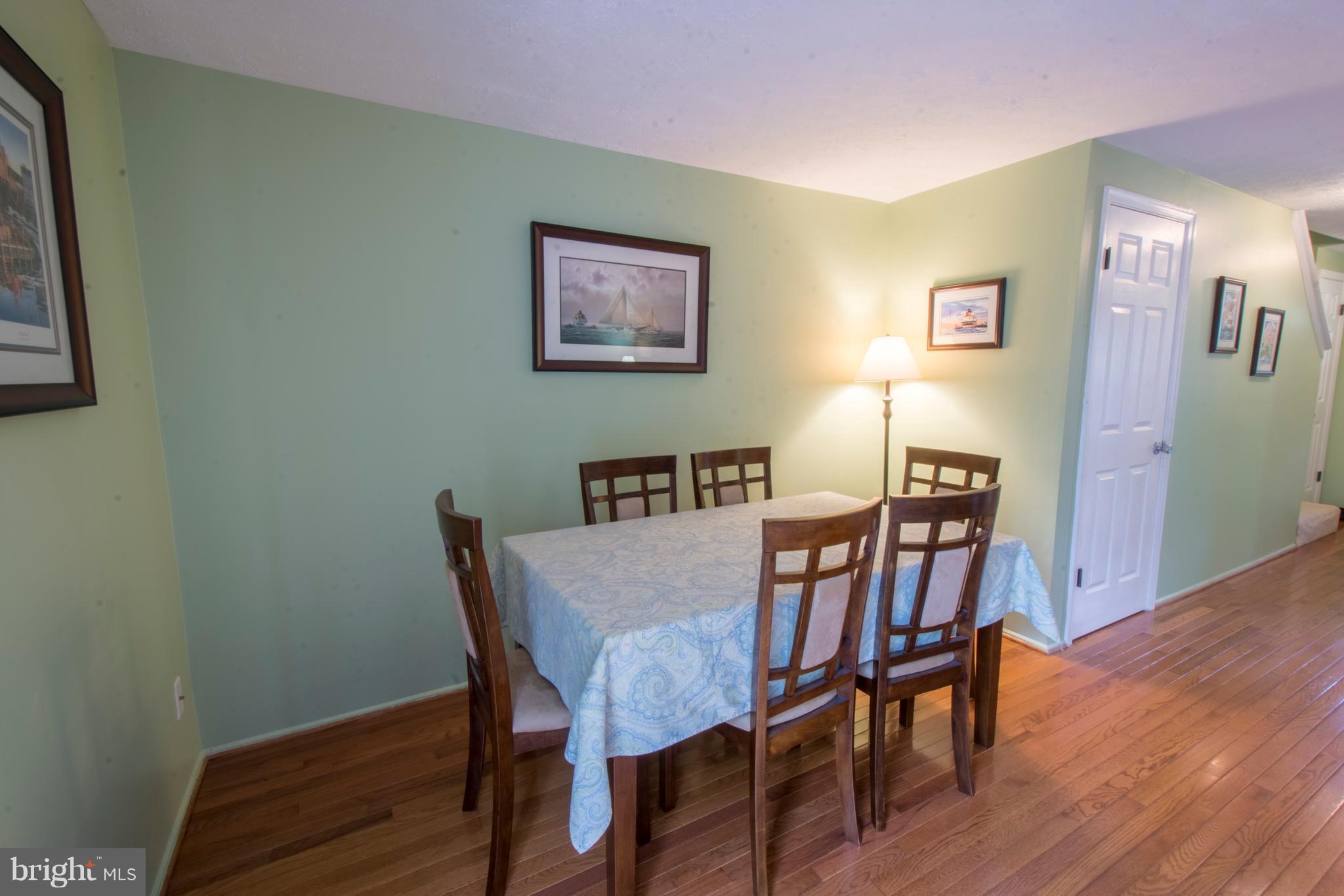 WHISPERING WOODS - Residential