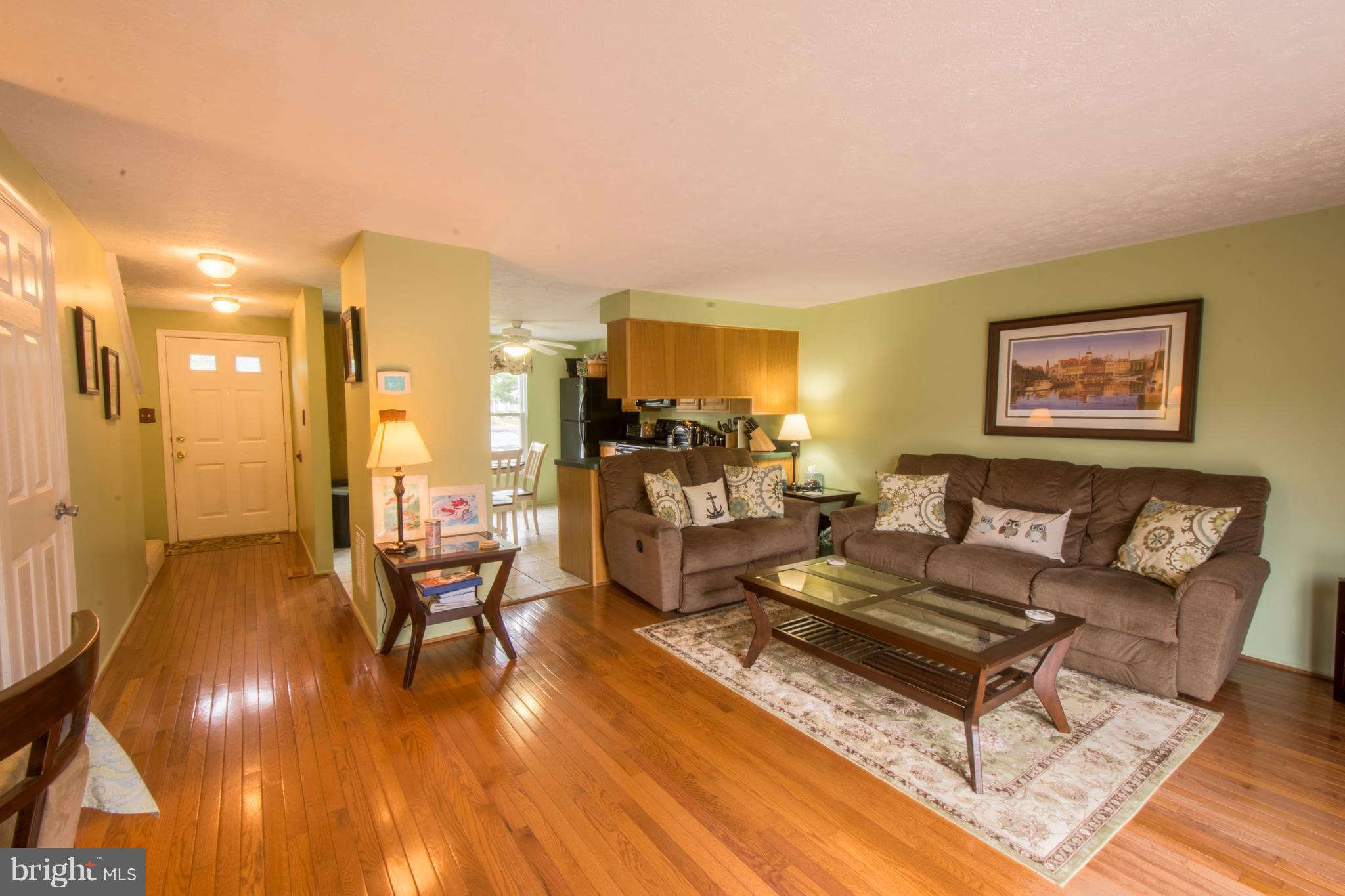 WHISPERING WOODS - Residential