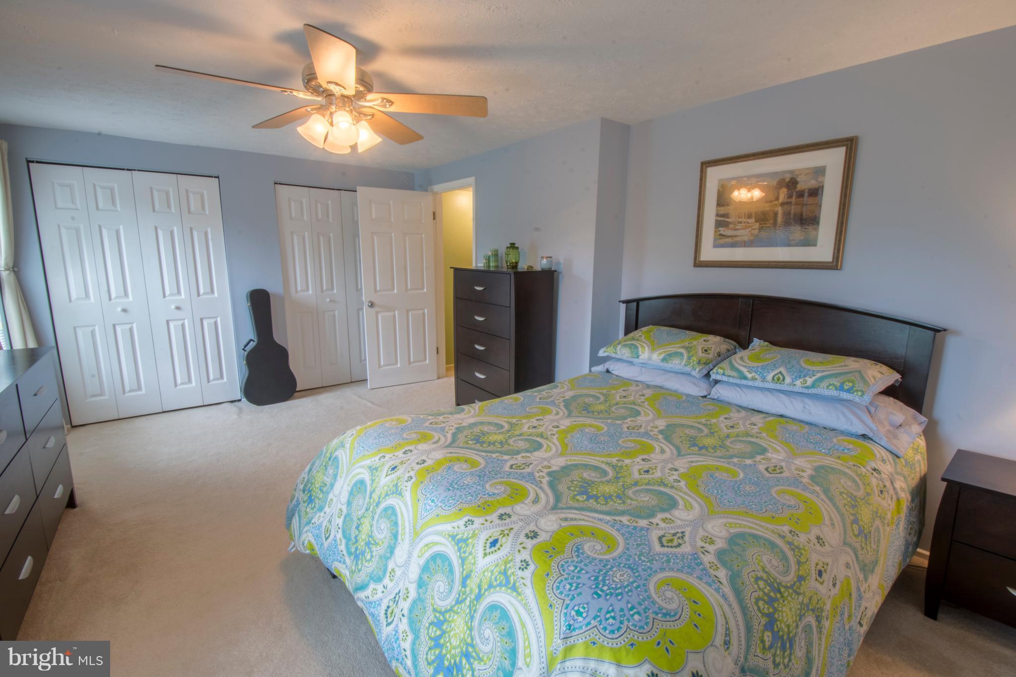 WHISPERING WOODS - Residential