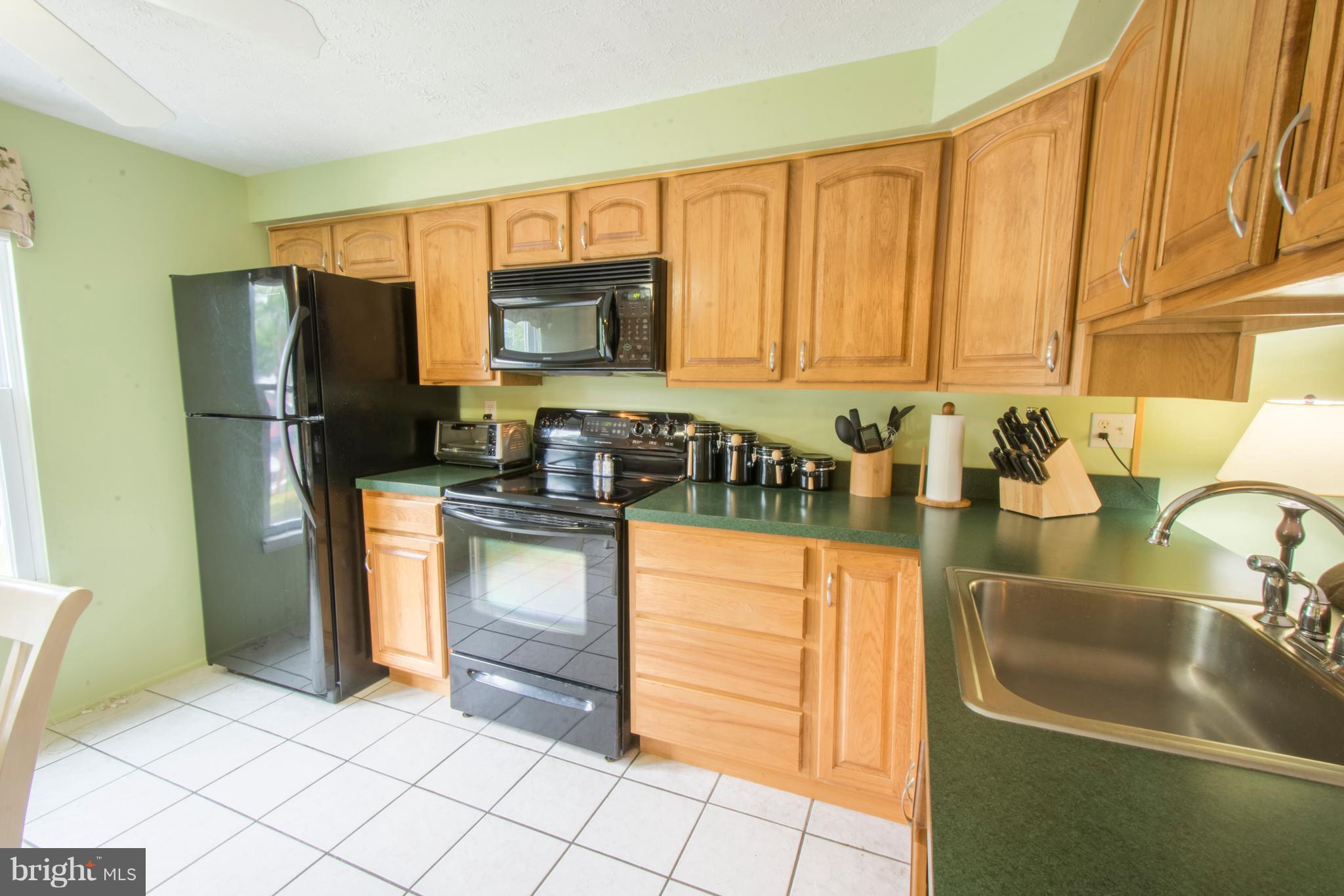 WHISPERING WOODS - Residential