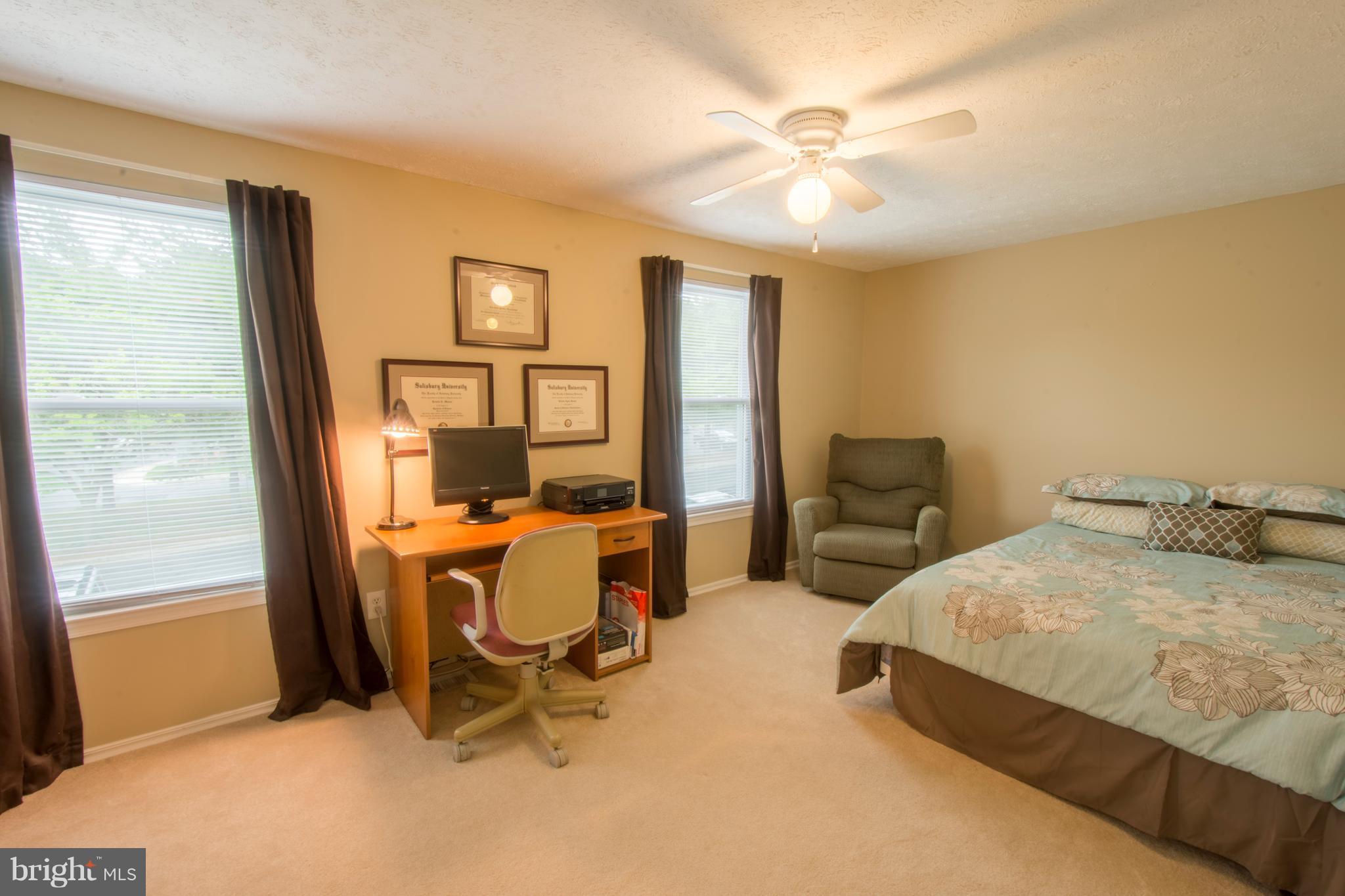 WHISPERING WOODS - Residential