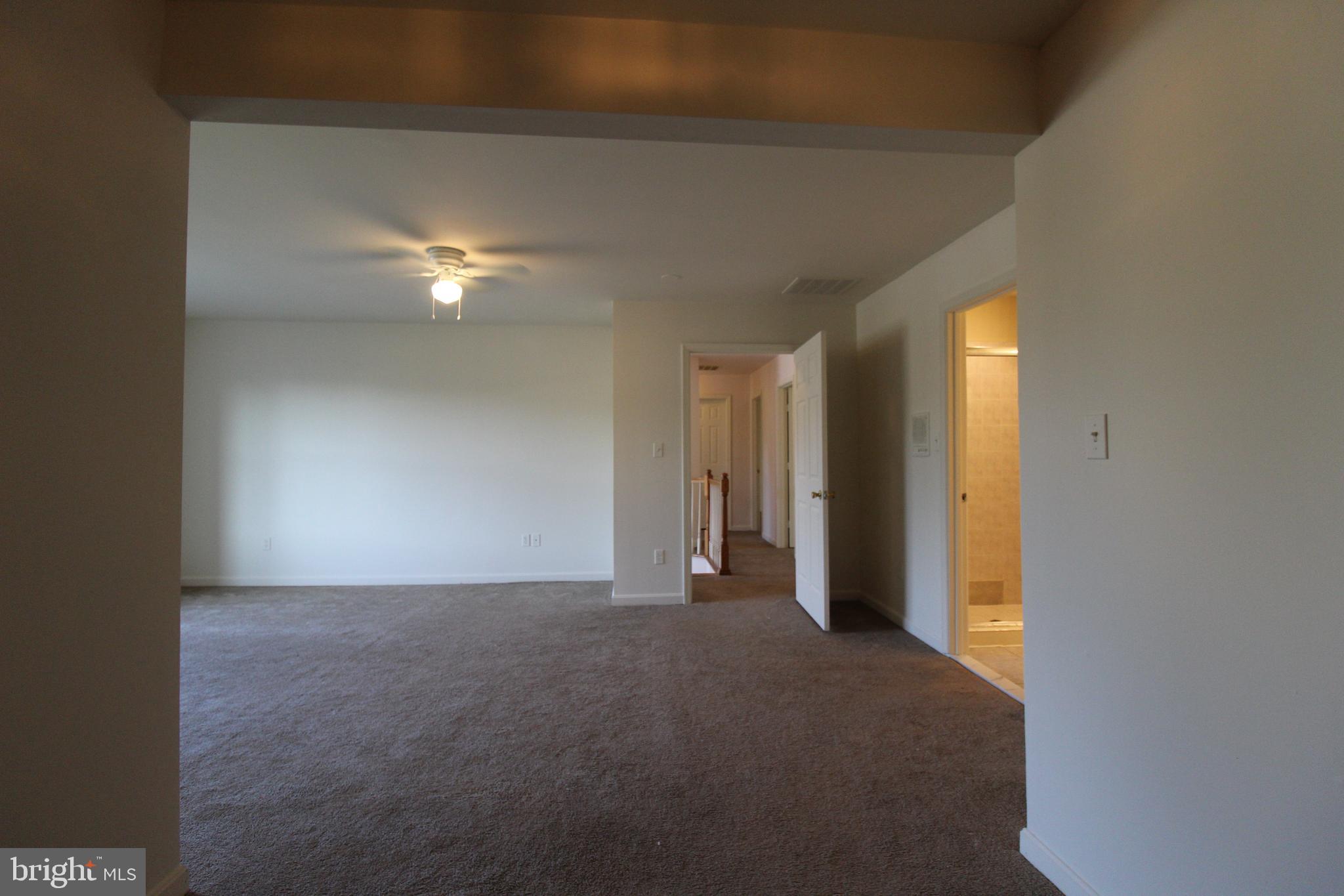 FIVE OAKS ESTATES - Residential Lease