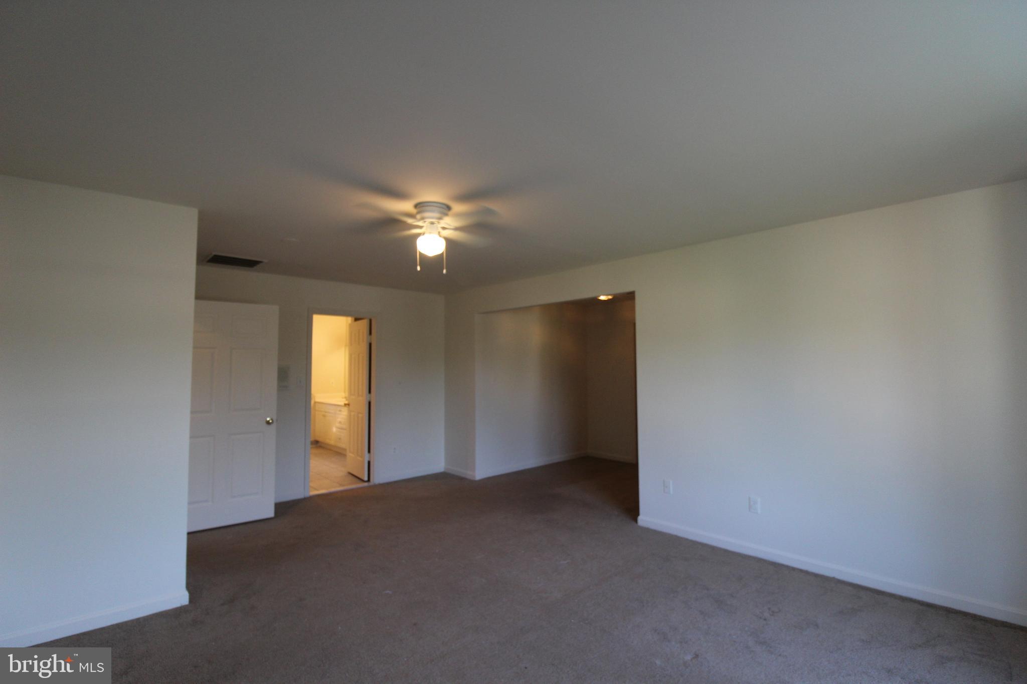 FIVE OAKS ESTATES - Residential Lease