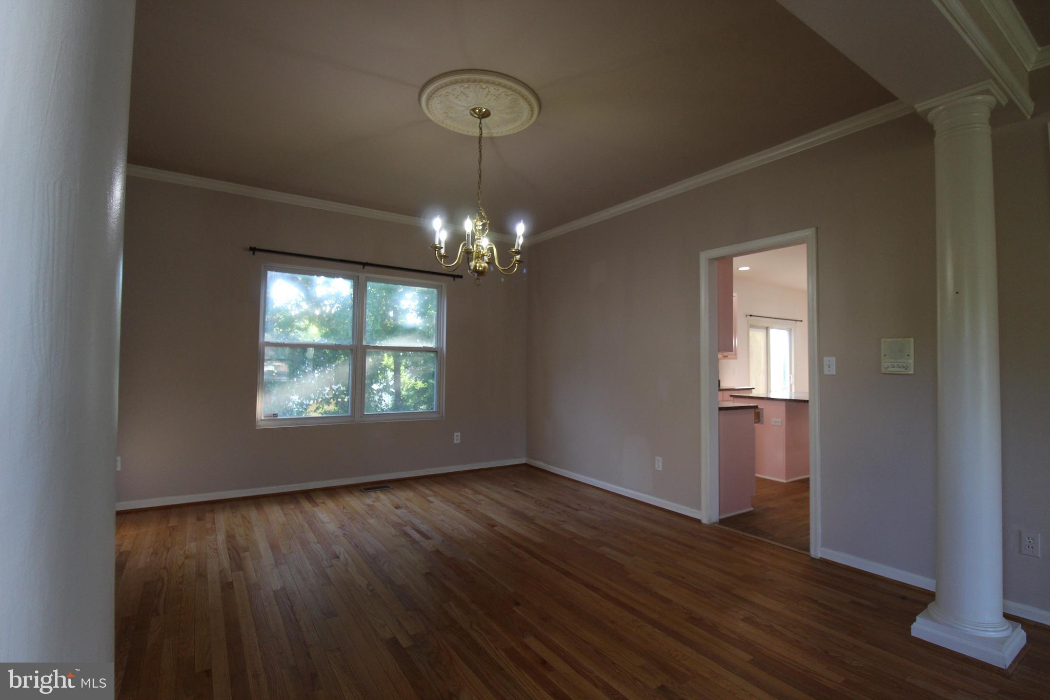 FIVE OAKS ESTATES - Residential Lease