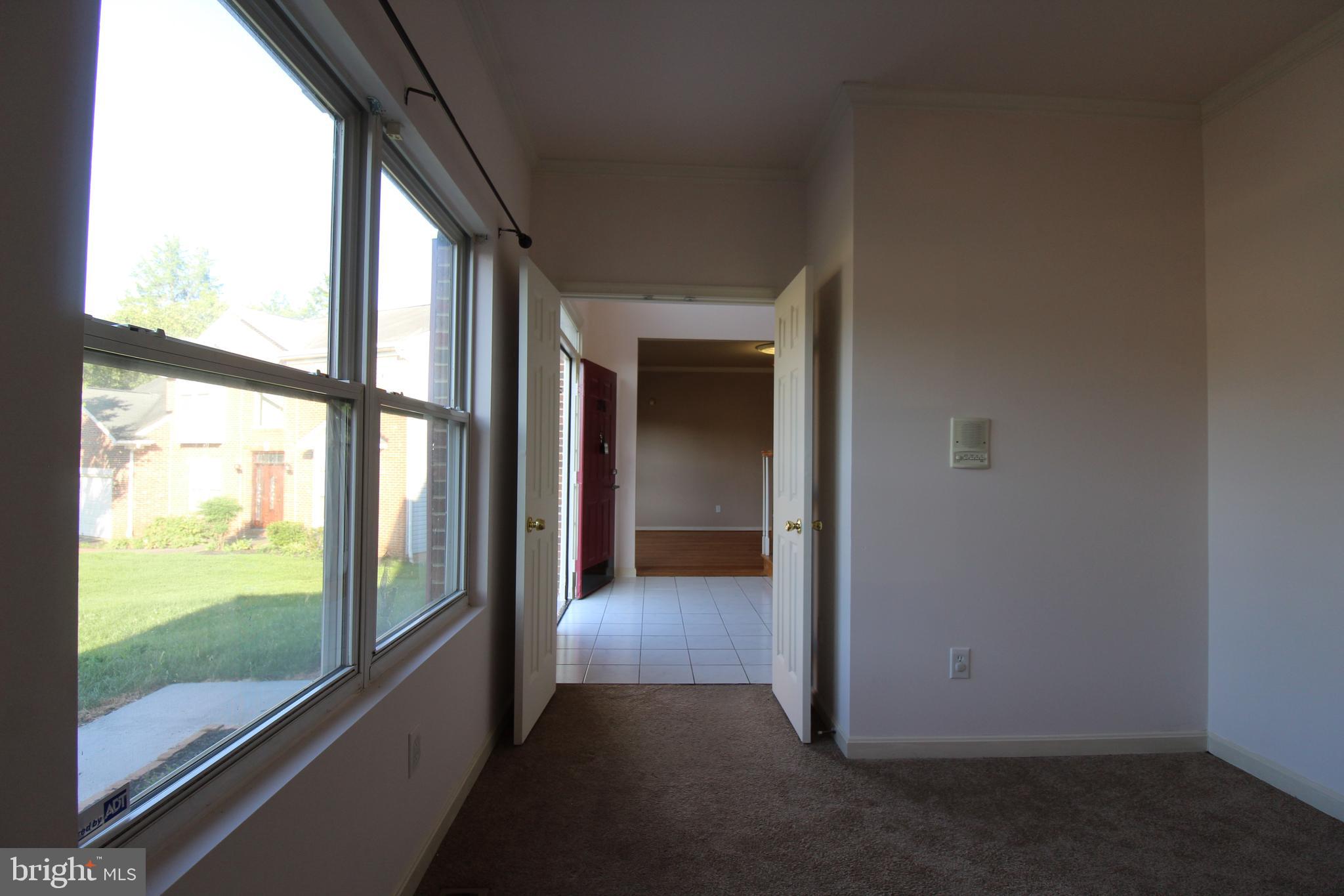 FIVE OAKS ESTATES - Residential Lease