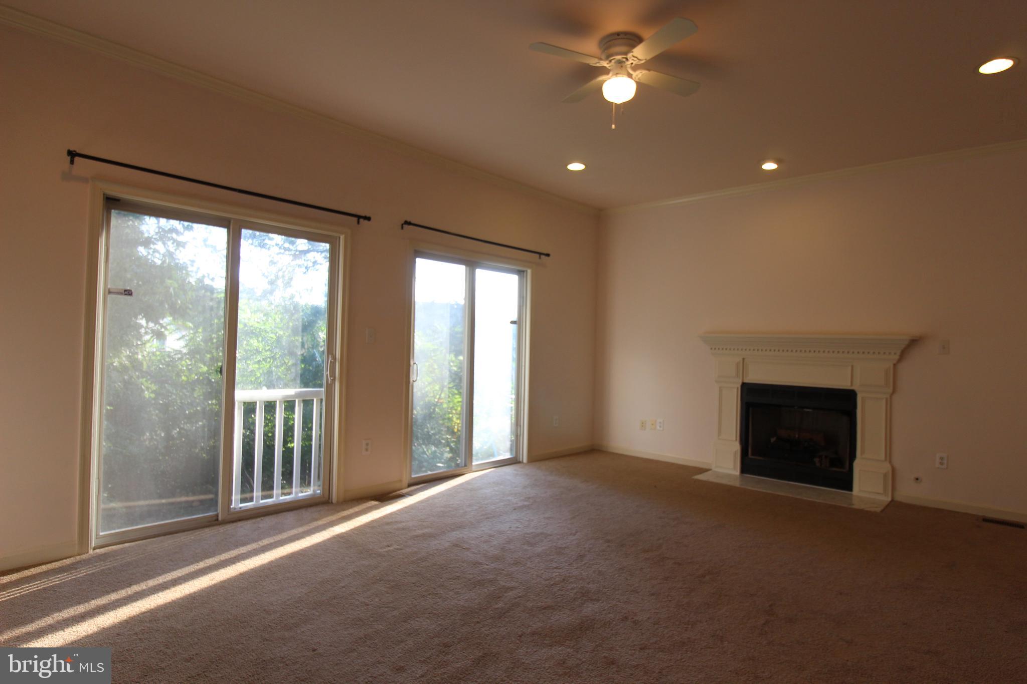 FIVE OAKS ESTATES - Residential Lease