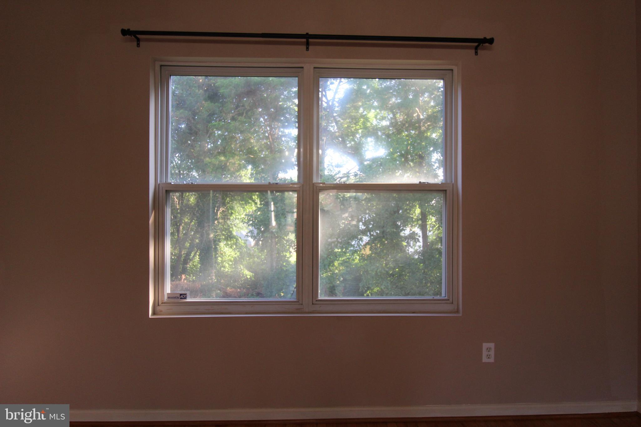 FIVE OAKS ESTATES - Residential Lease