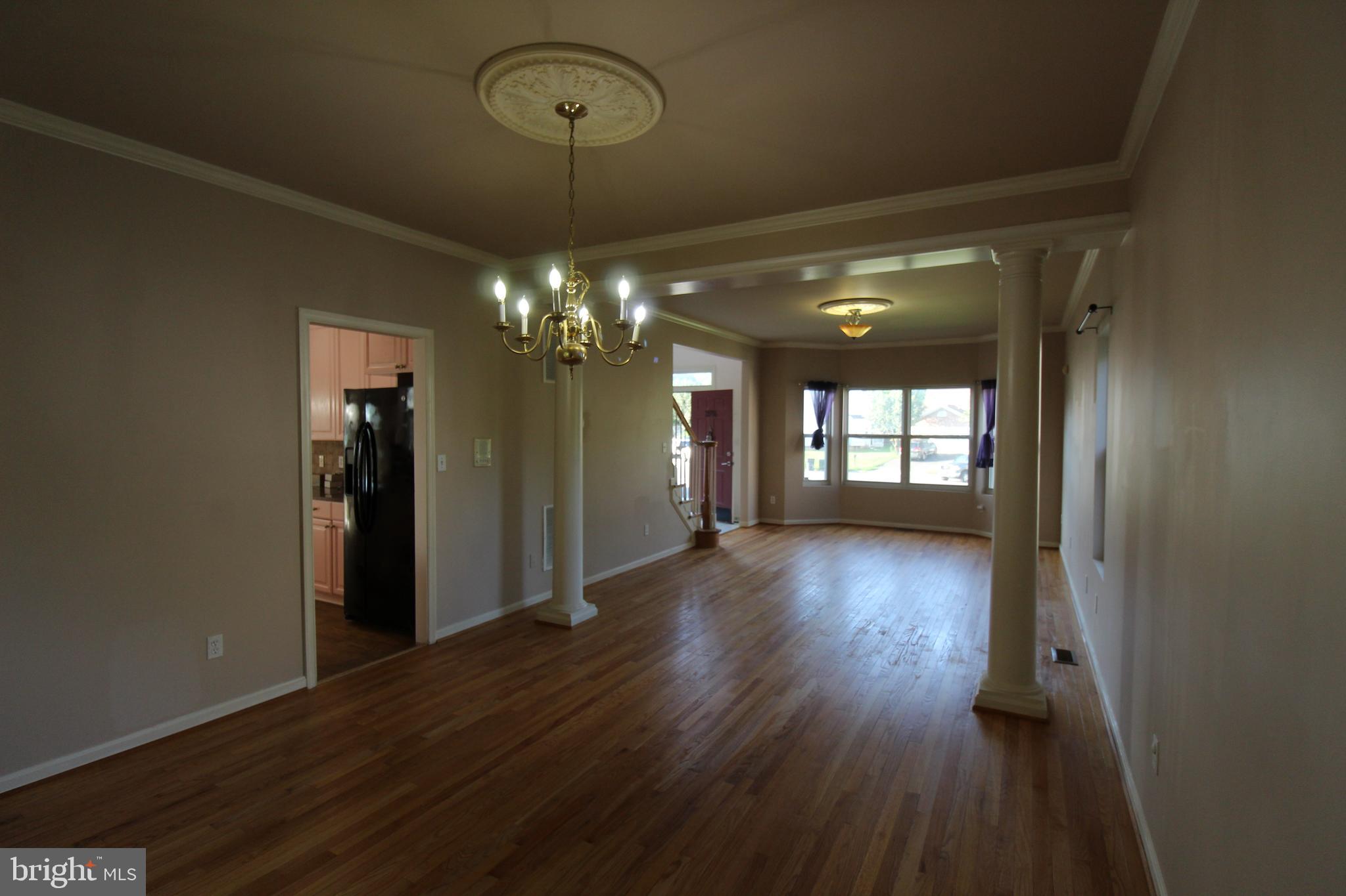 FIVE OAKS ESTATES - Residential Lease