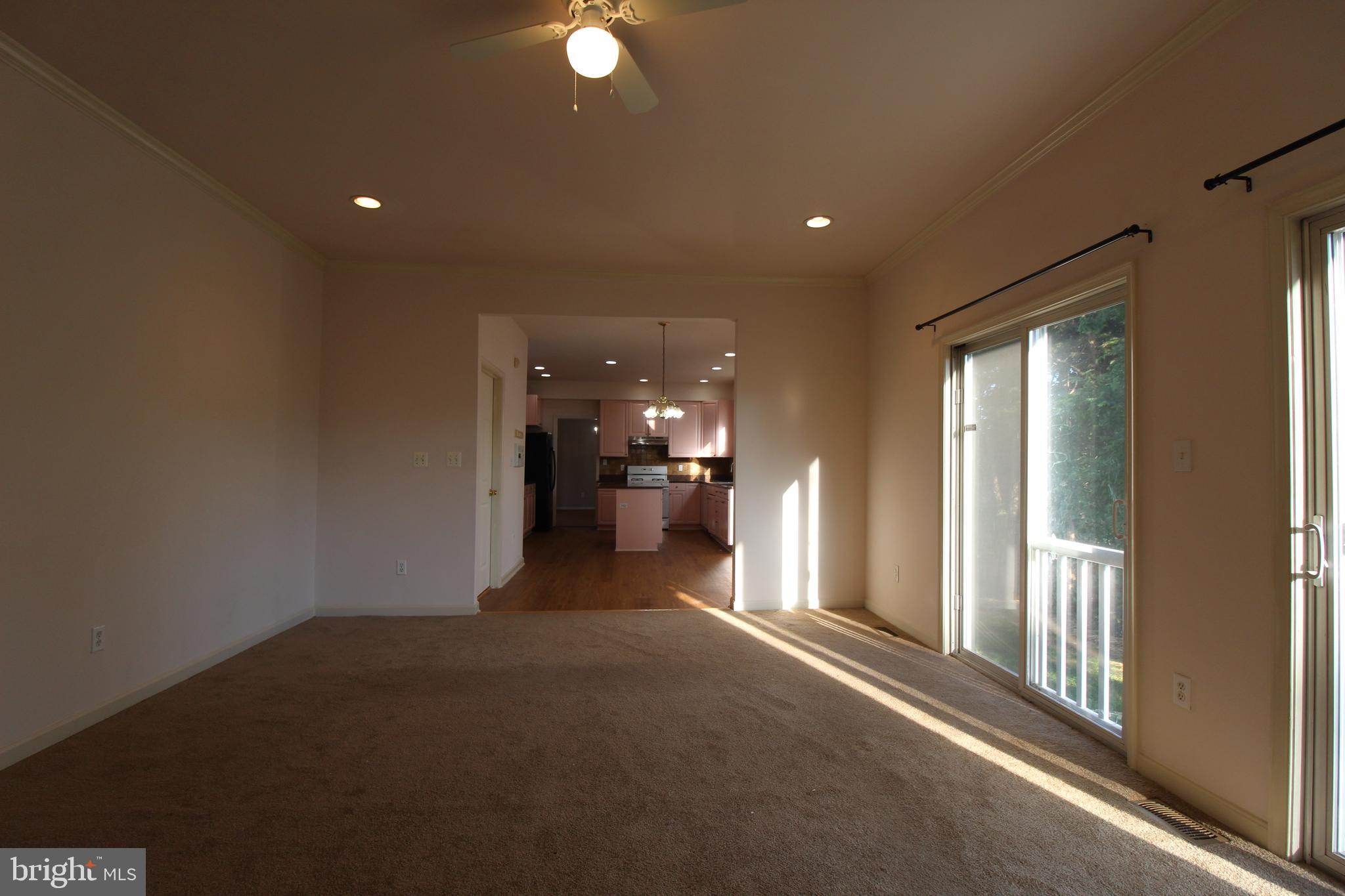 FIVE OAKS ESTATES - Residential Lease