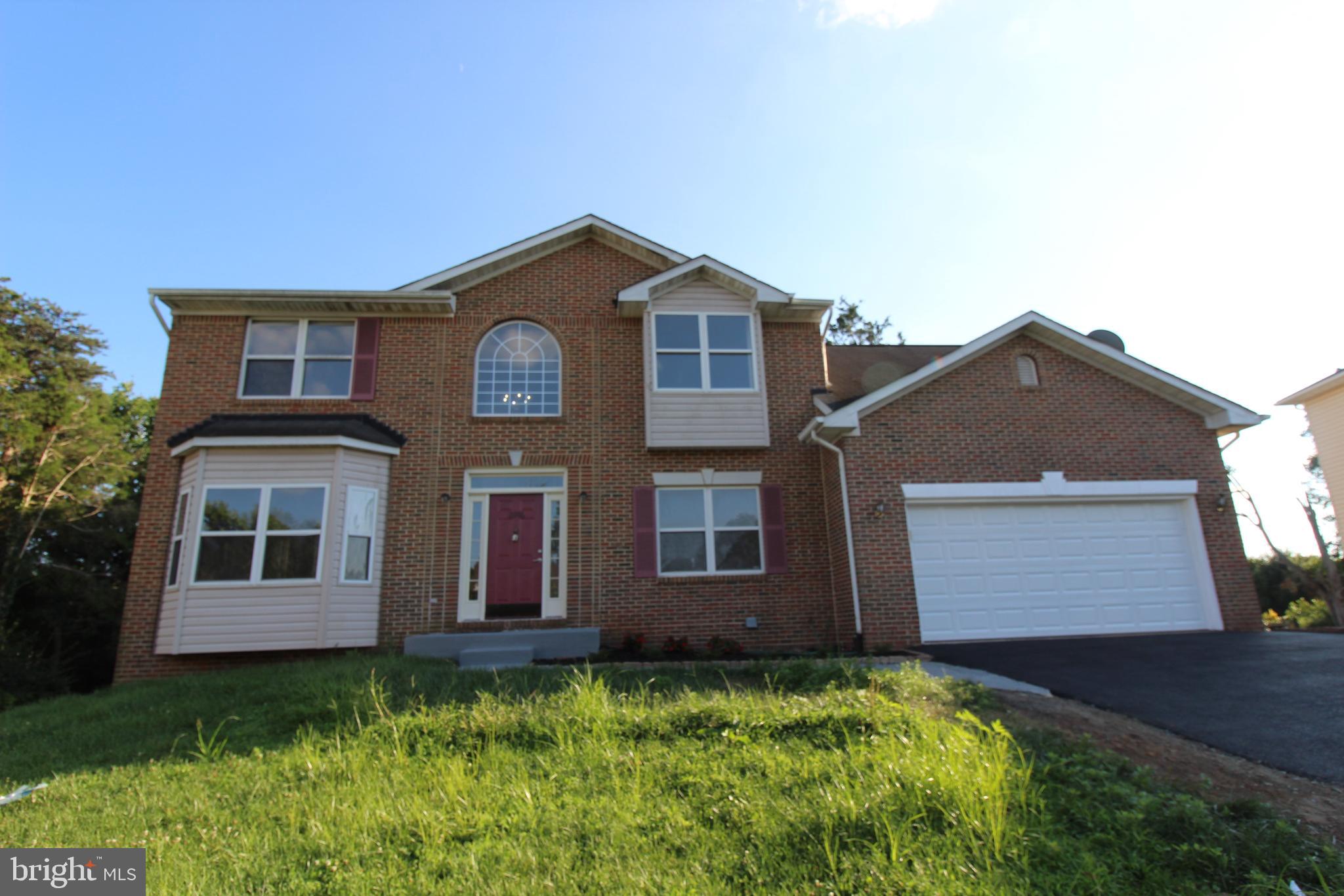 FIVE OAKS ESTATES - Residential Lease