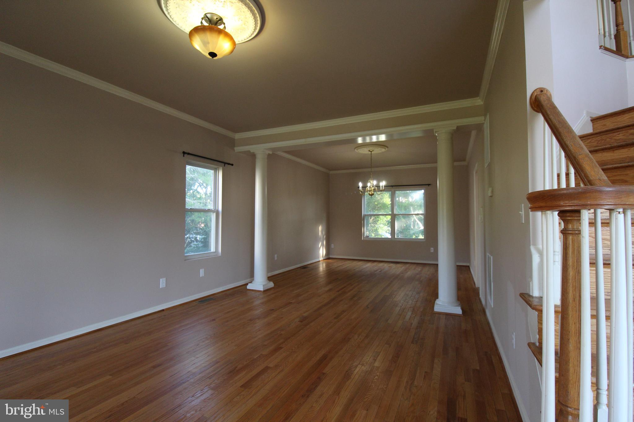 FIVE OAKS ESTATES - Residential Lease