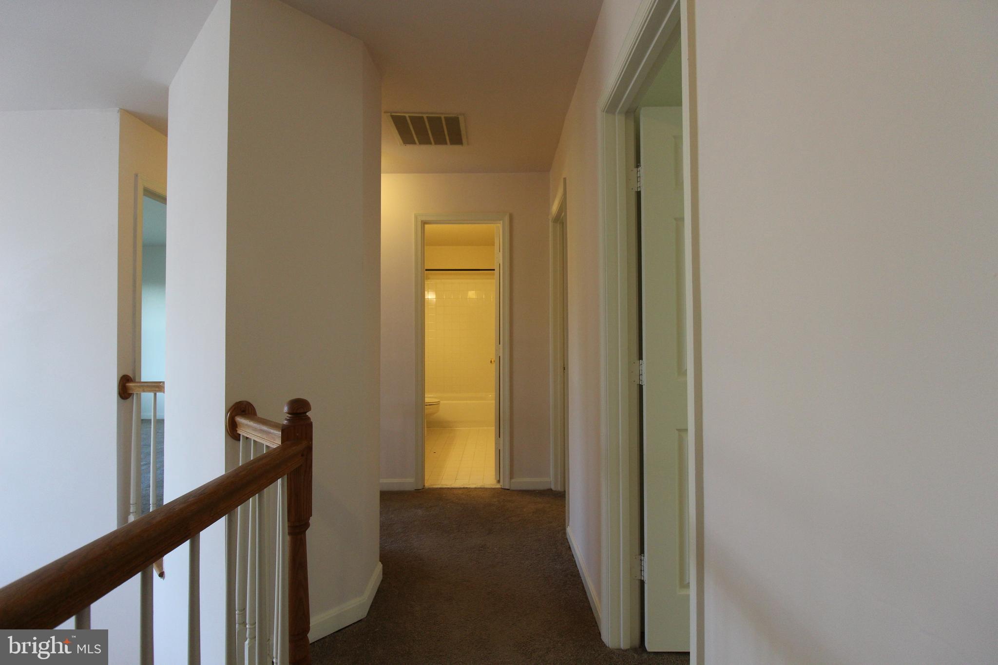 FIVE OAKS ESTATES - Residential Lease