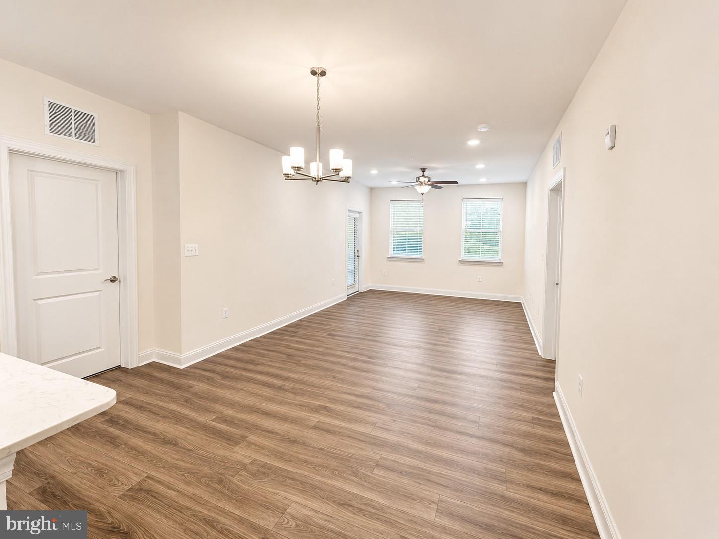 406 BOLD RULER COURT 303