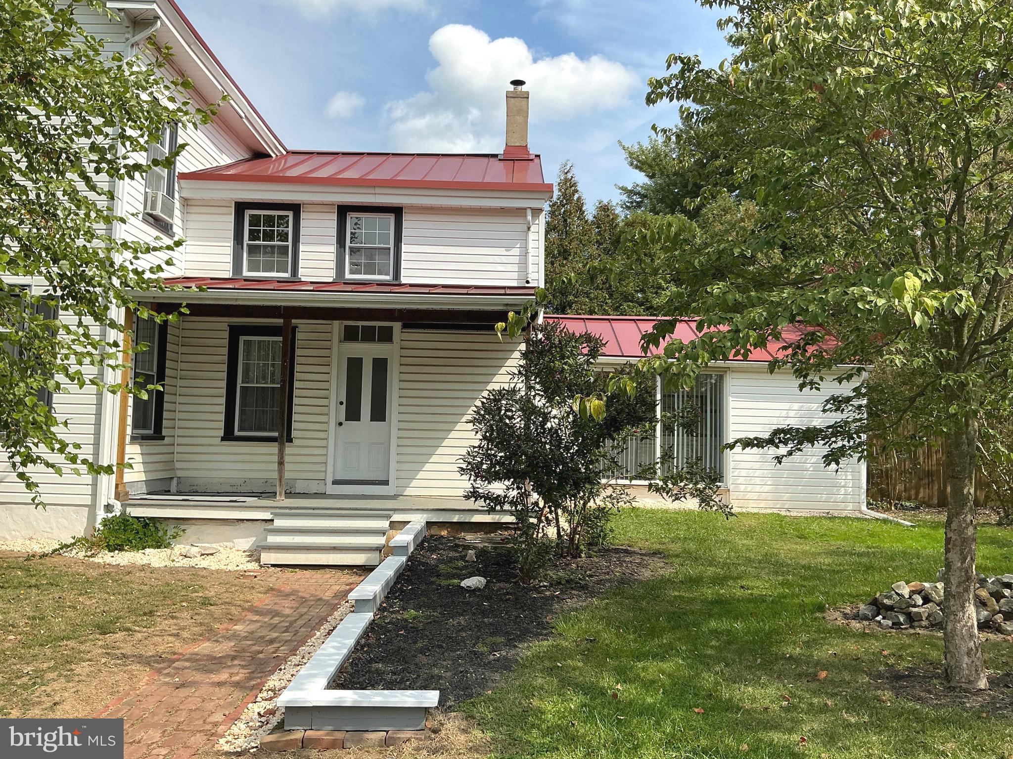 LIONVILLE - Residential