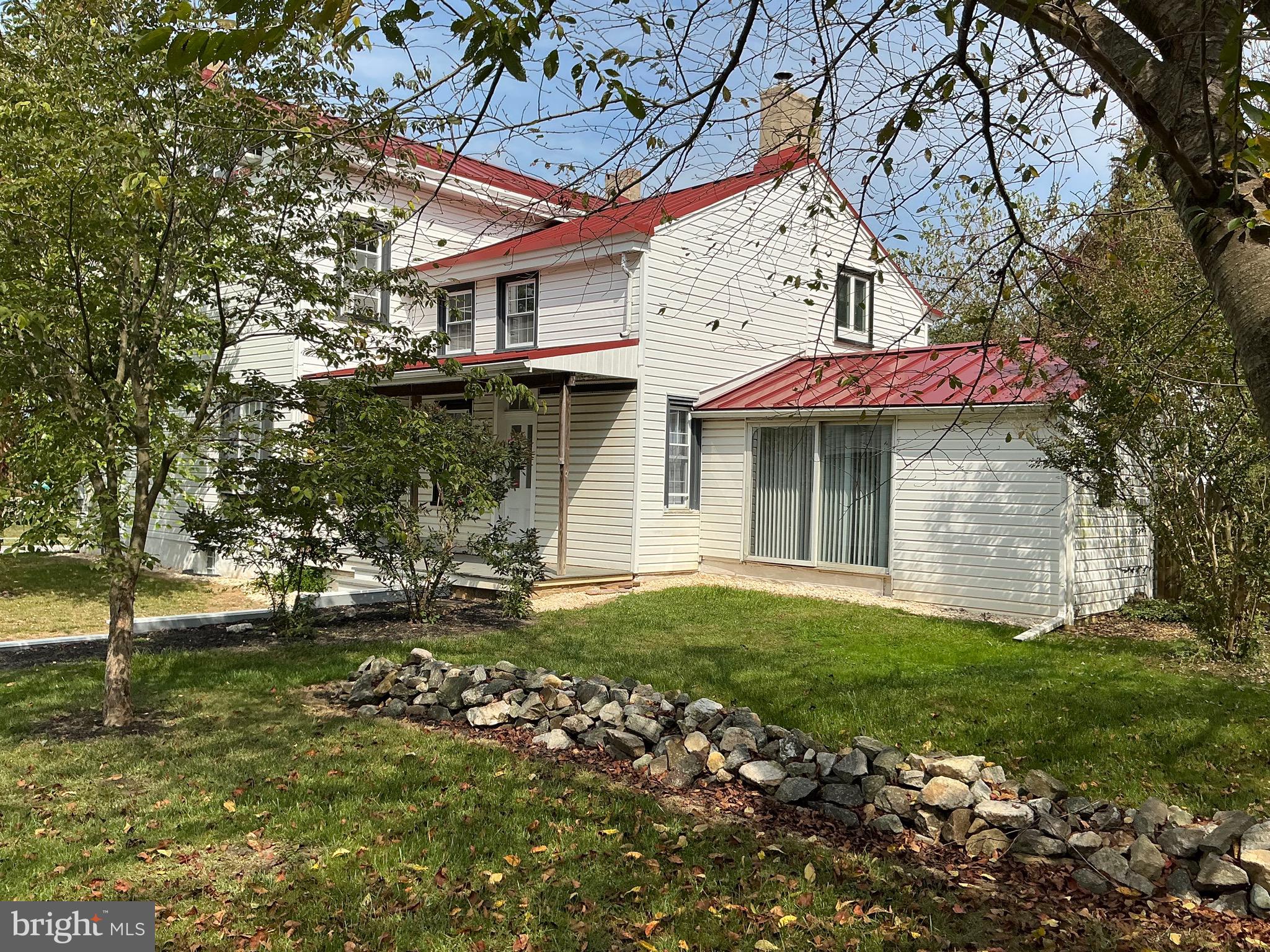 LIONVILLE - Residential