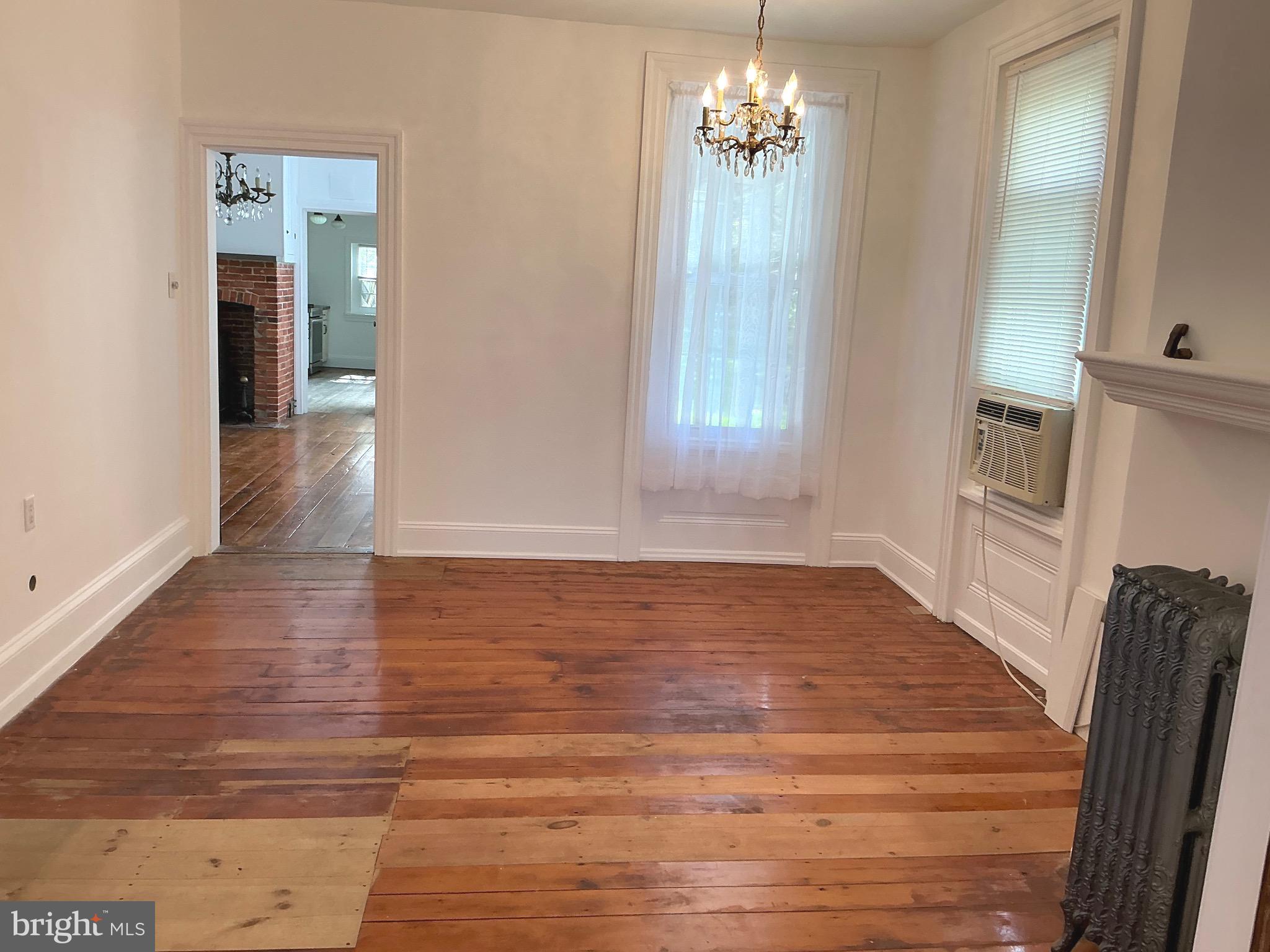 LIONVILLE - Residential