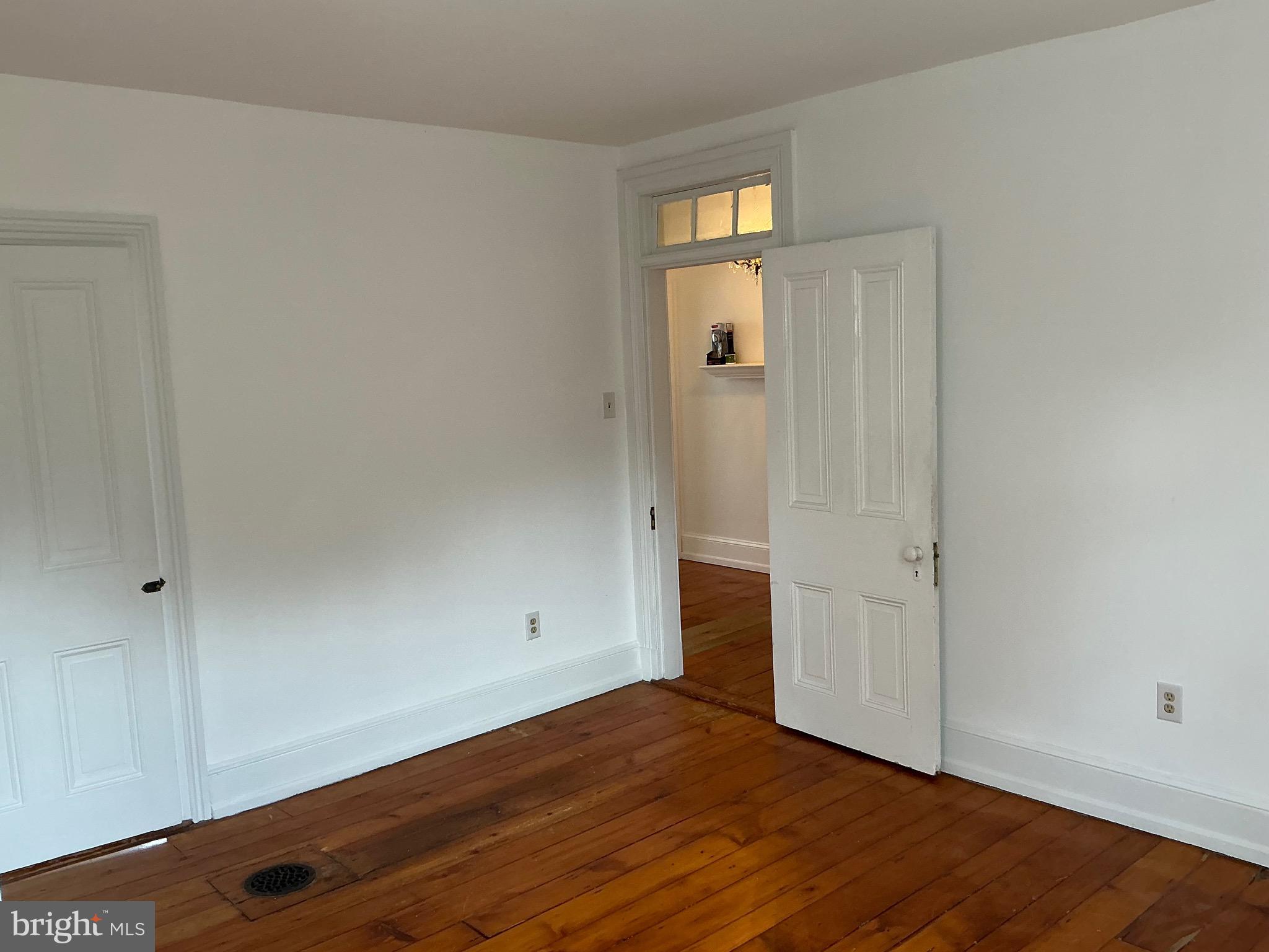 LIONVILLE - Residential