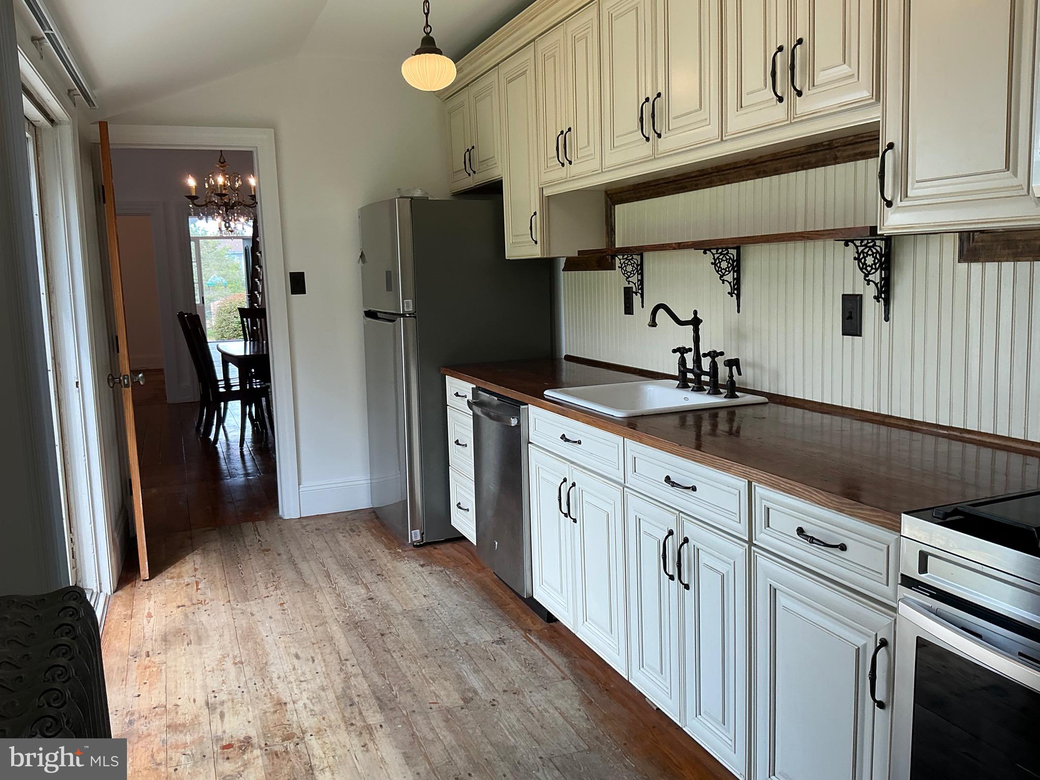 LIONVILLE - Residential