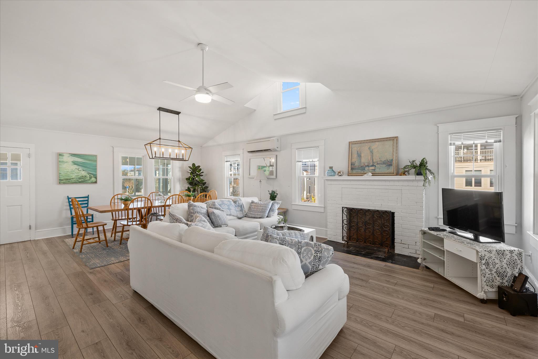 83 N ATLANTIC AVENUE