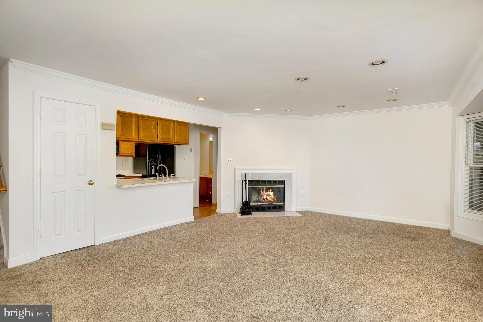 LAKE RIDGE - Residential Lease