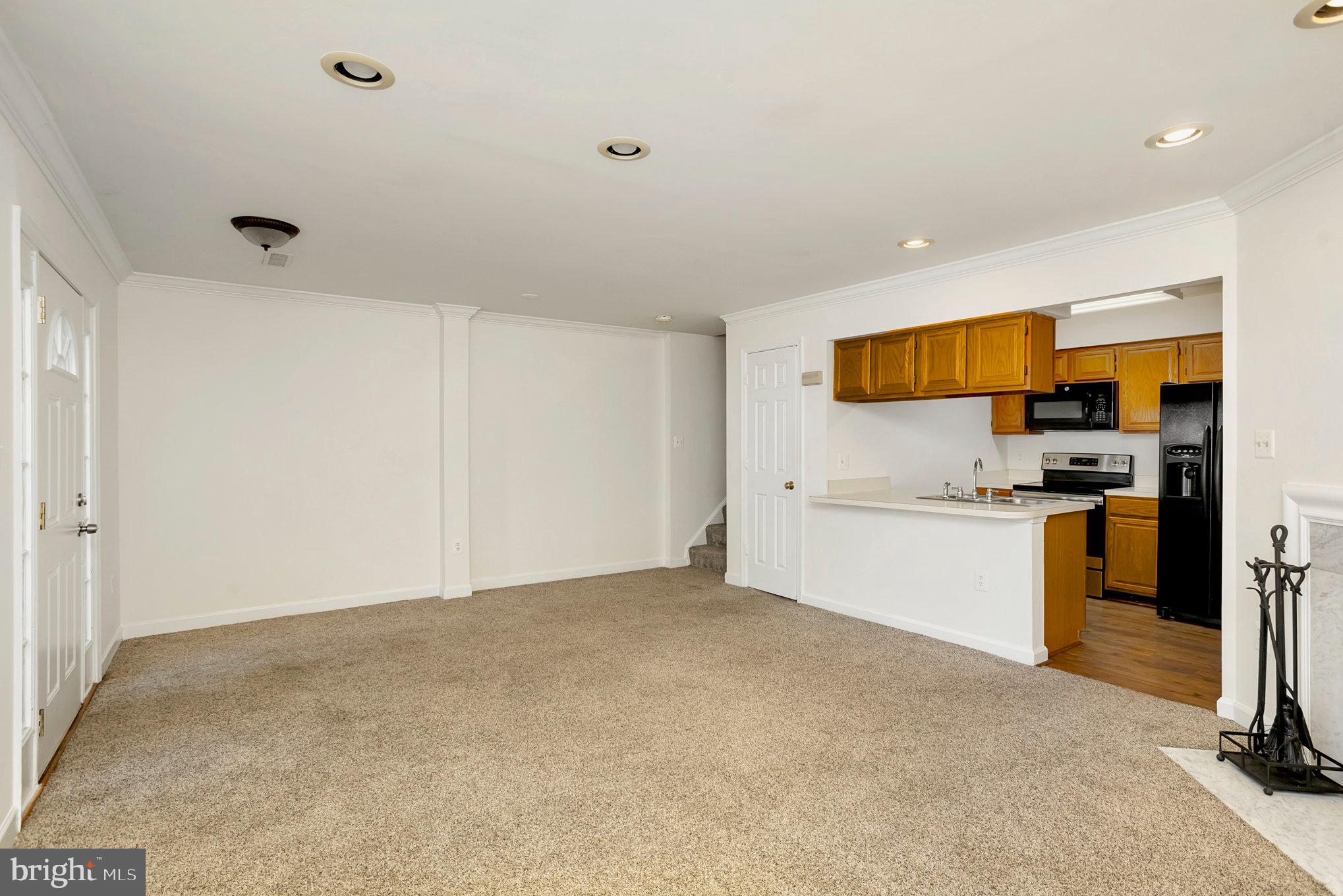 LAKE RIDGE - Residential Lease