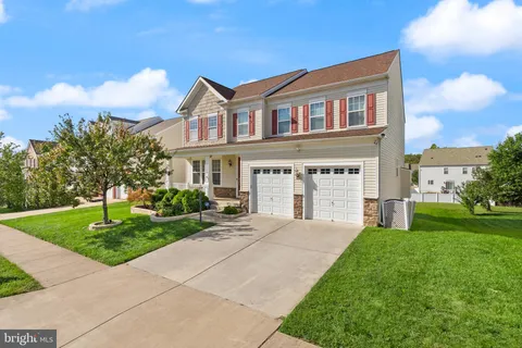 5666 Spriggs Meadow Drive, Woodbridge, VA MLS: VAPW2107368