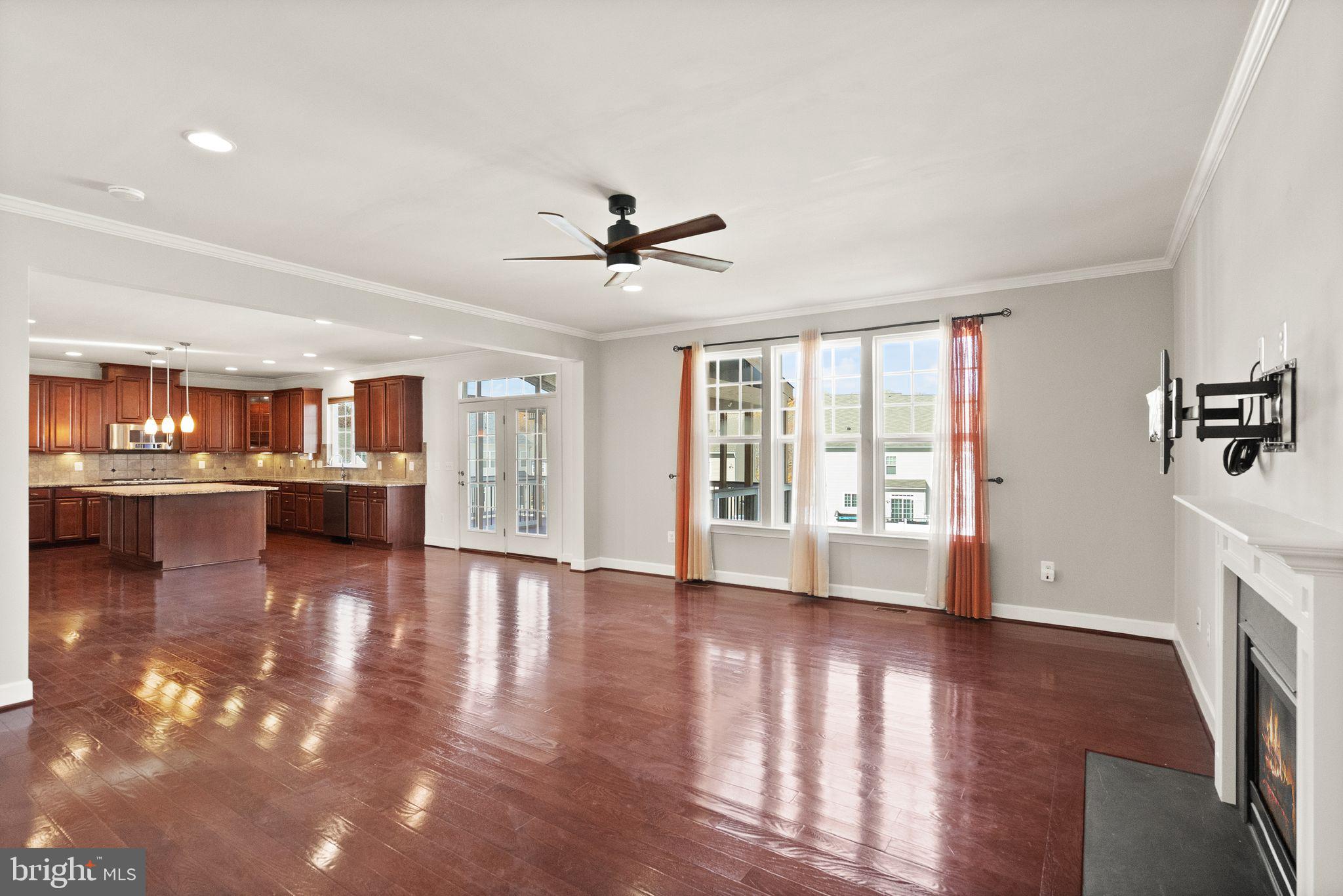 HOPE HILL CROSSING - Residential