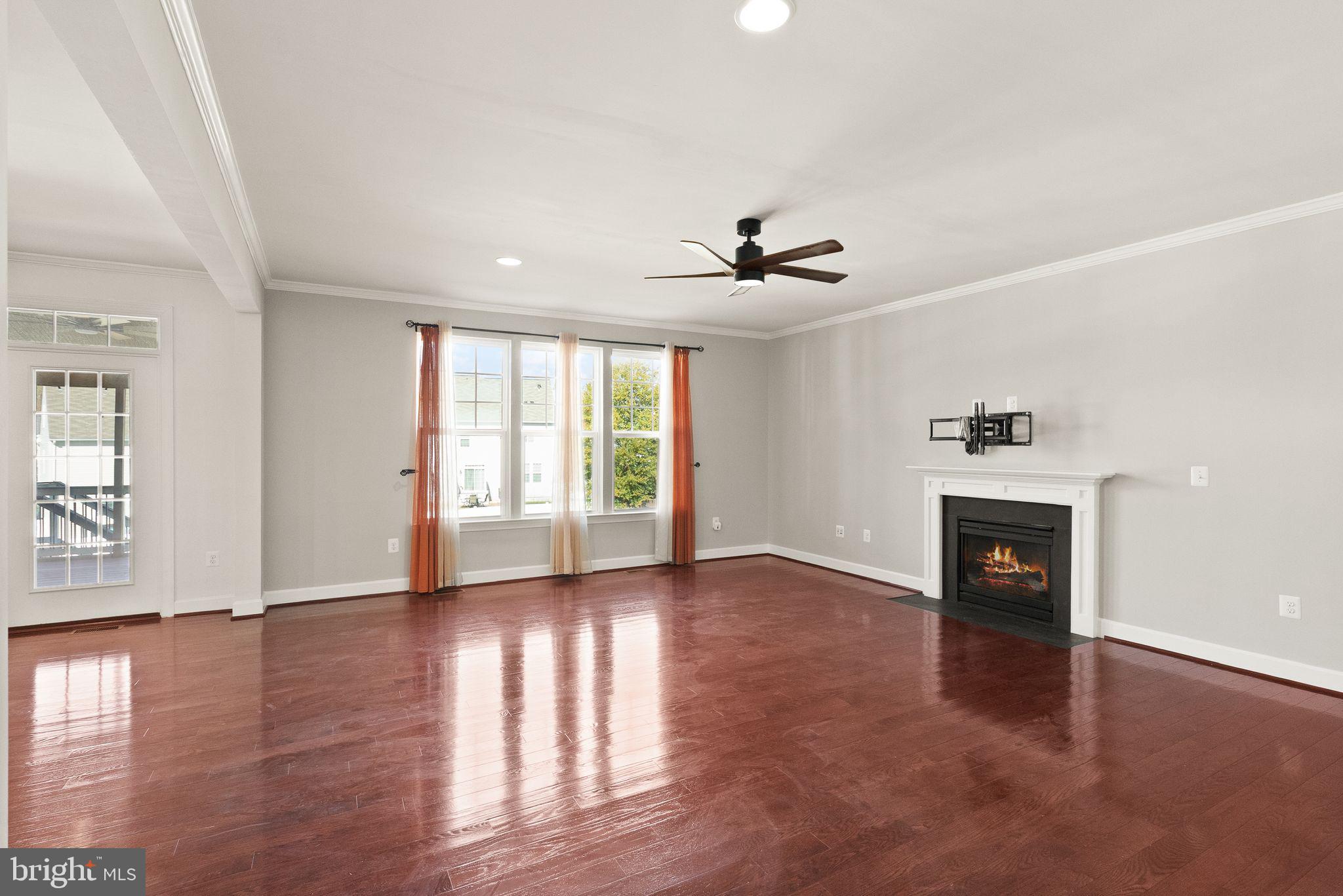 HOPE HILL CROSSING - Residential