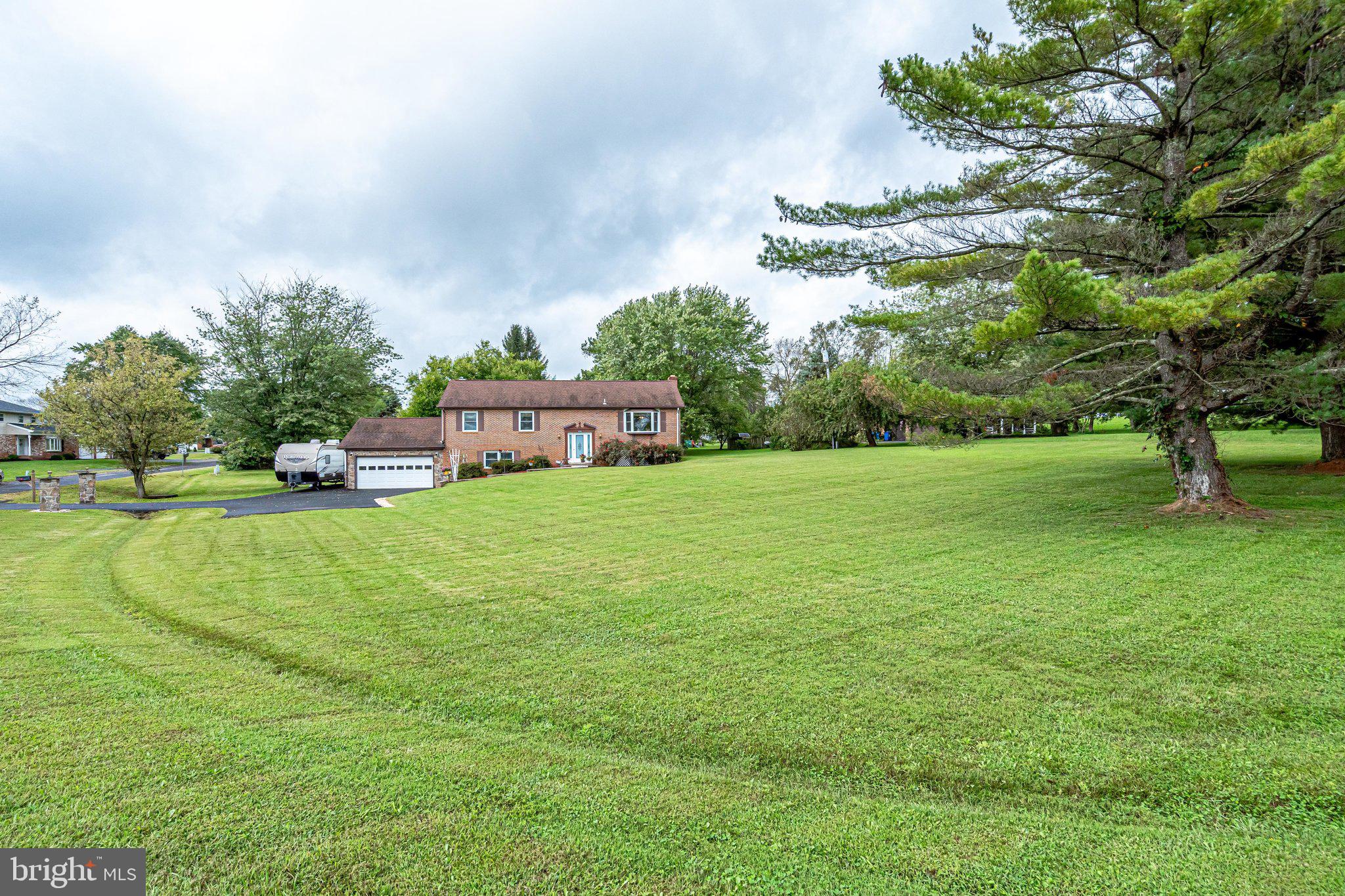 OLD FIELD ESTATES - Residential