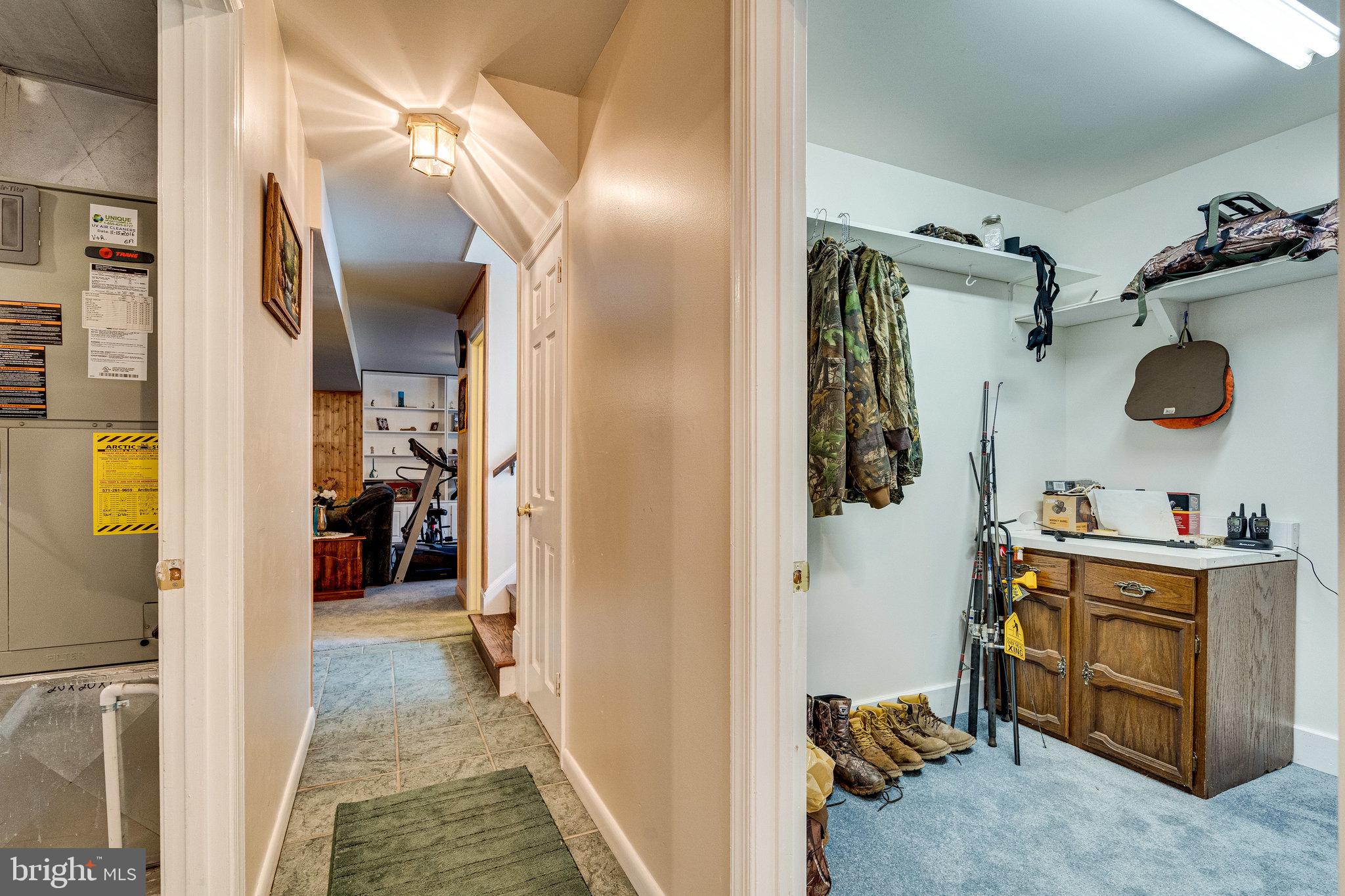 OLD FIELD ESTATES - Residential