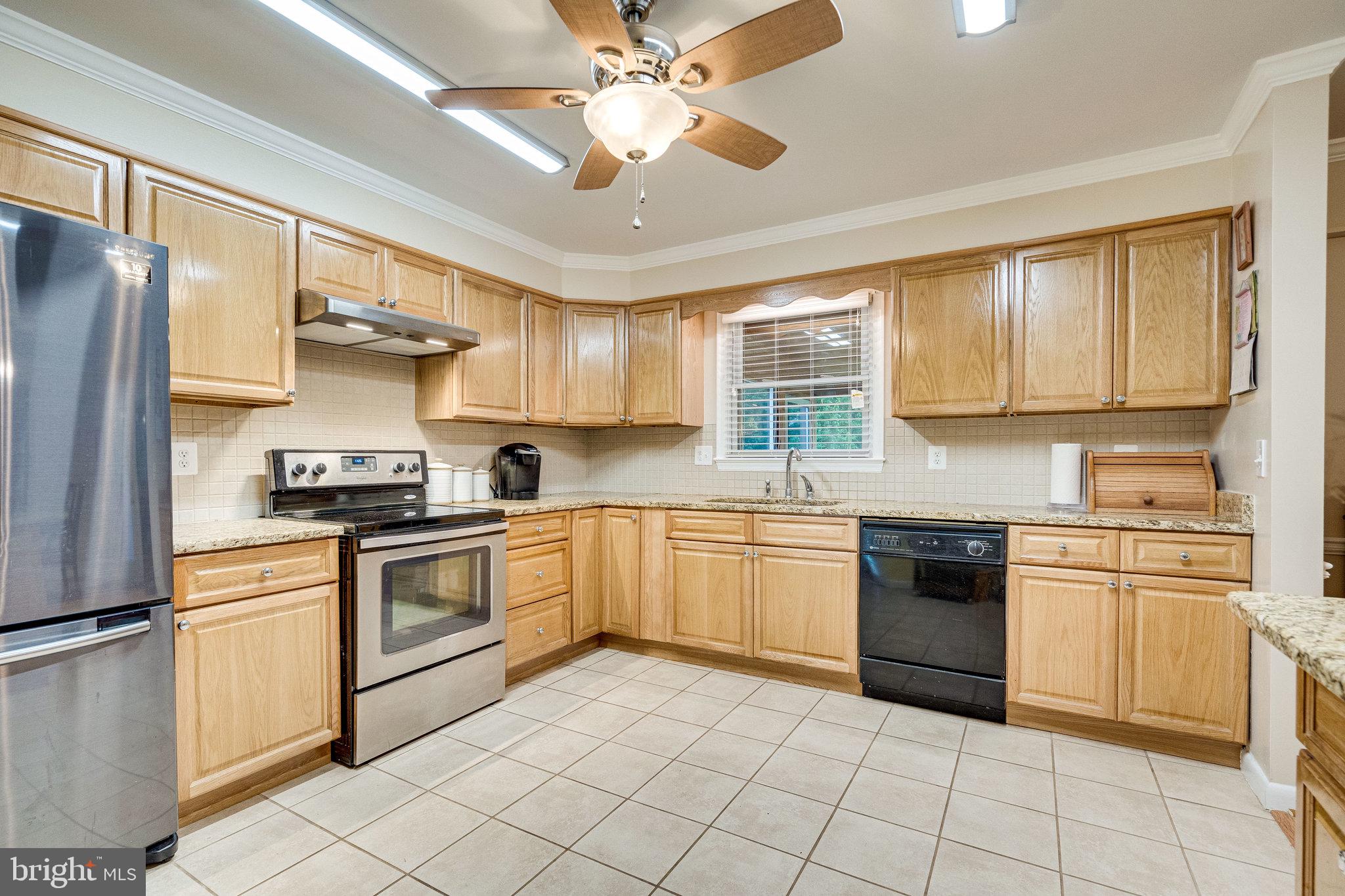 OLD FIELD ESTATES - Residential