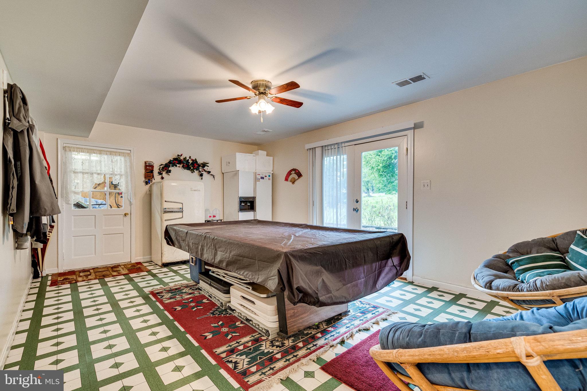 OLD FIELD ESTATES - Residential