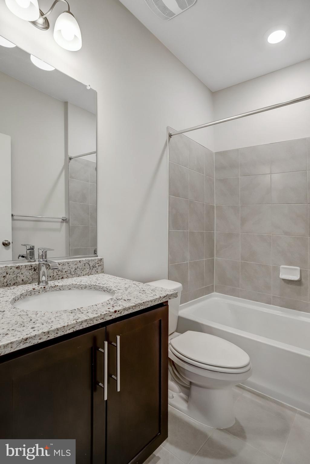 WESTVIEW SOUTH - Residential Lease