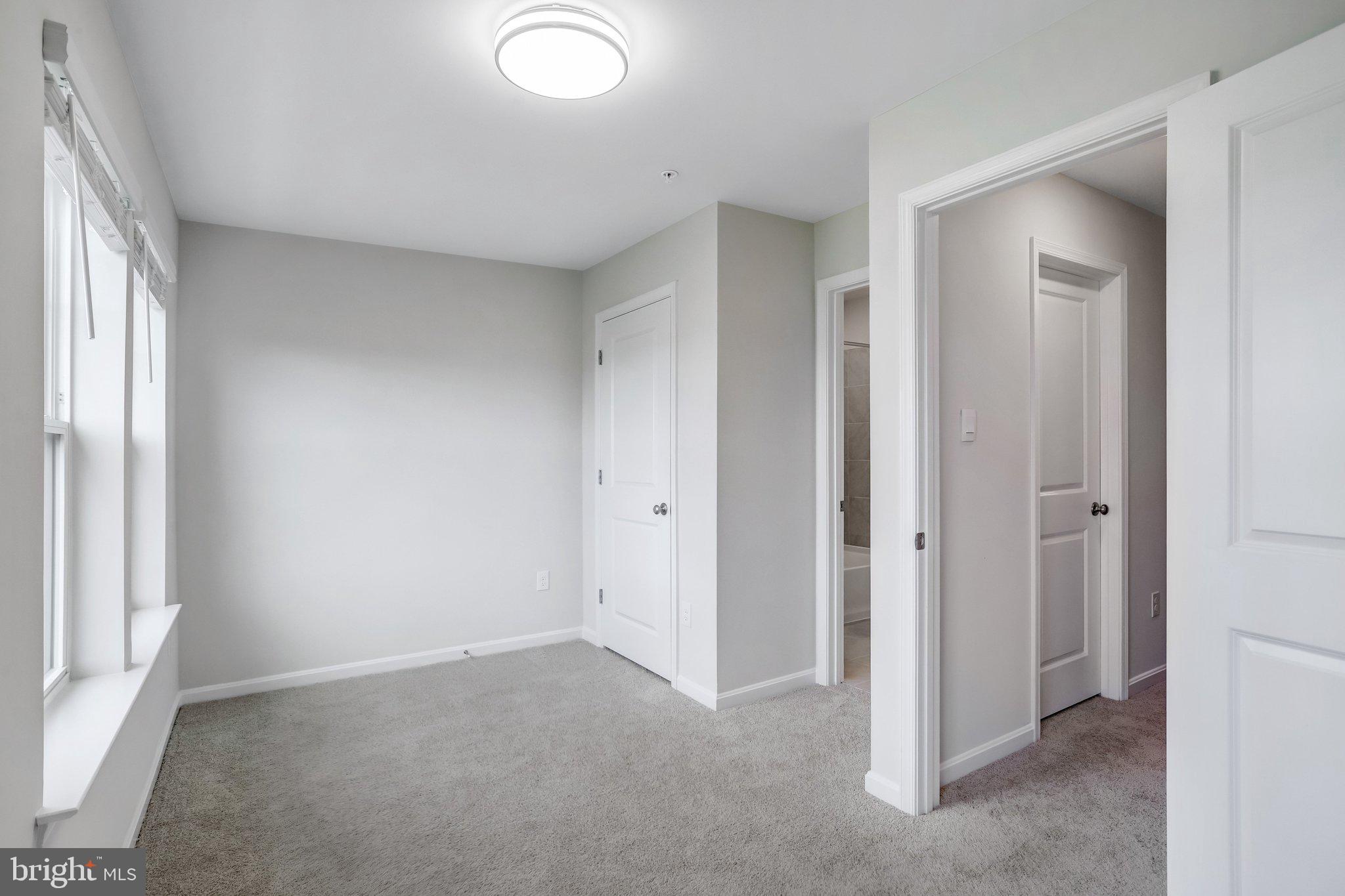 WESTVIEW SOUTH - Residential Lease