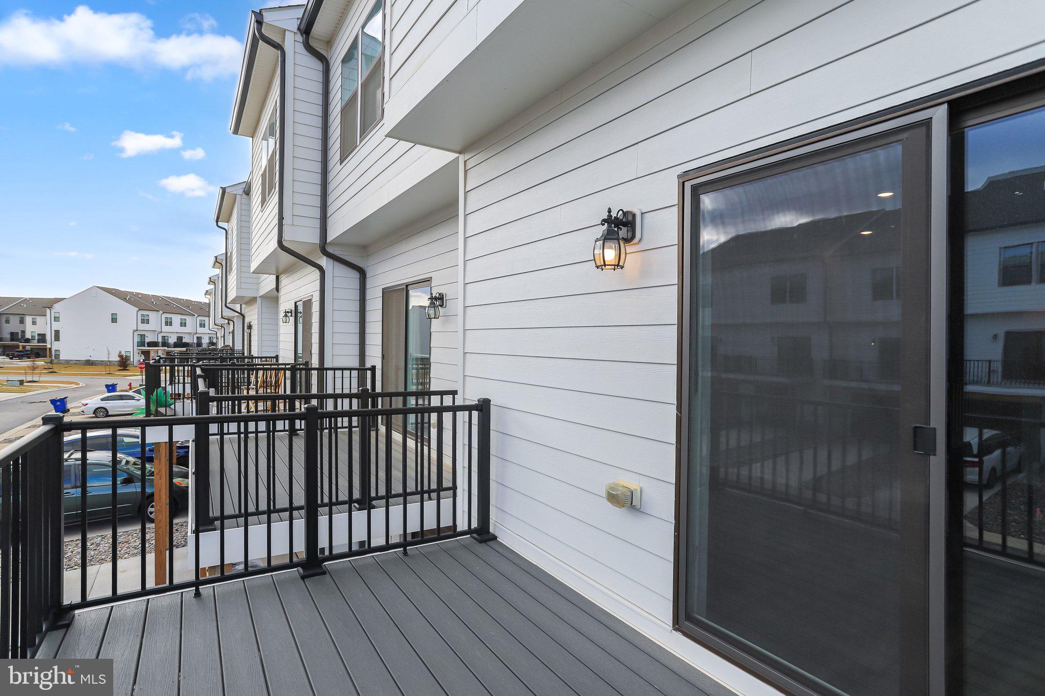 WESTVIEW SOUTH - Residential Lease