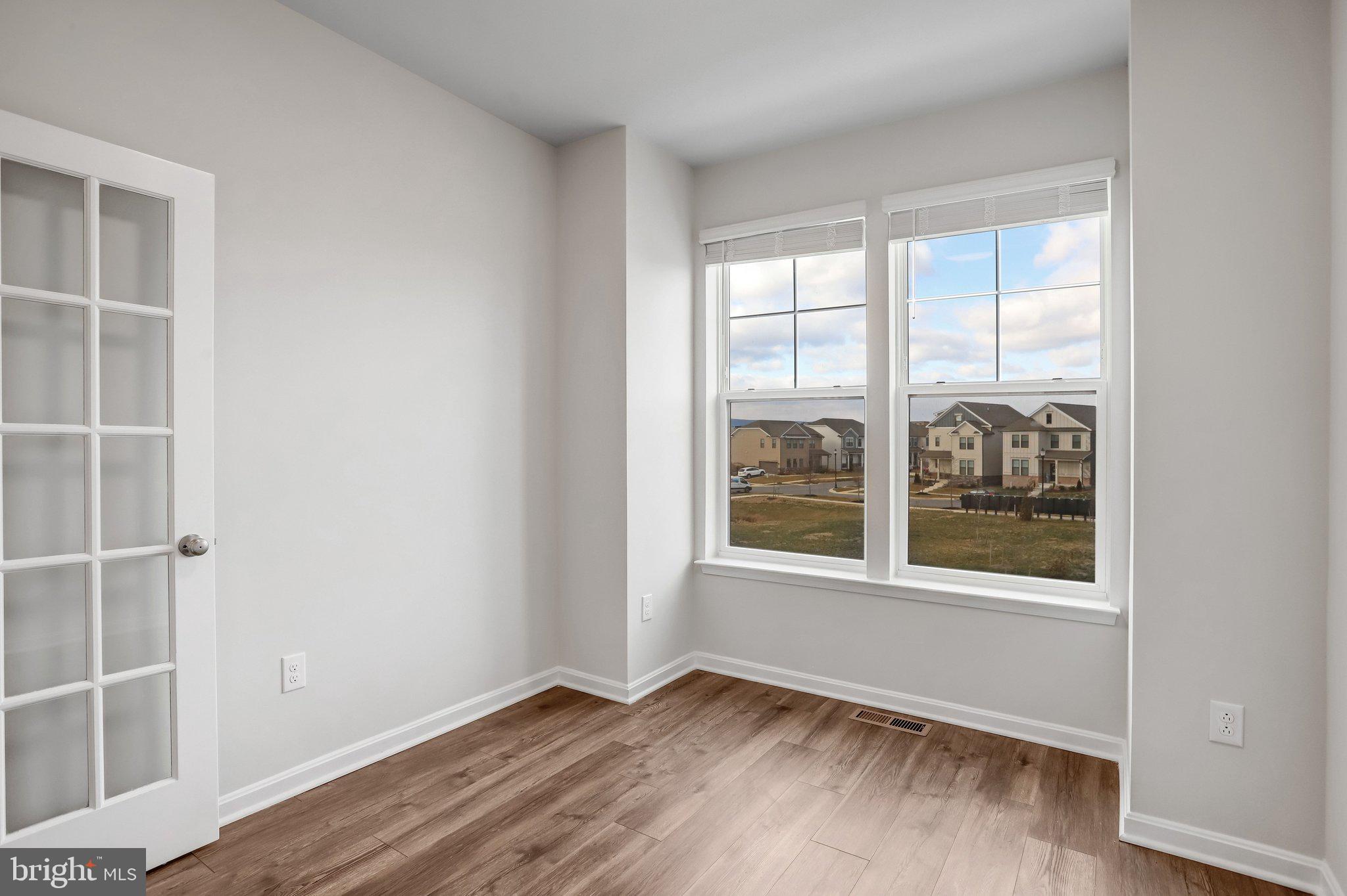 WESTVIEW SOUTH - Residential Lease