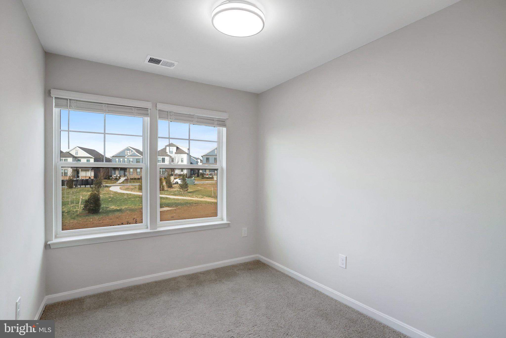 WESTVIEW SOUTH - Residential Lease