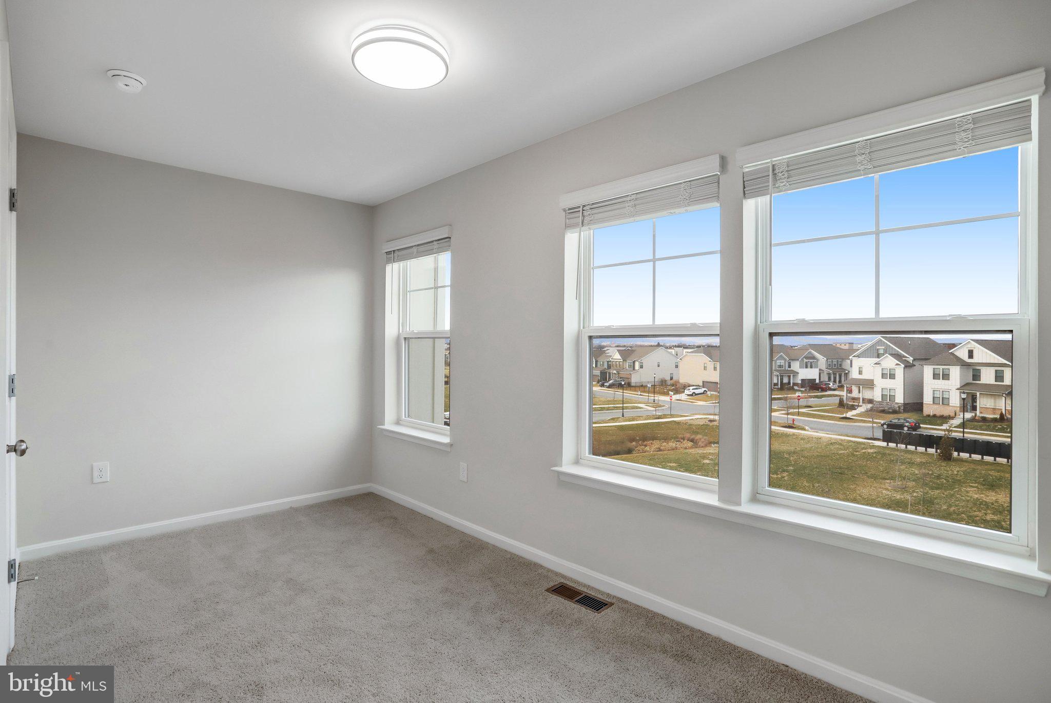 WESTVIEW SOUTH - Residential Lease