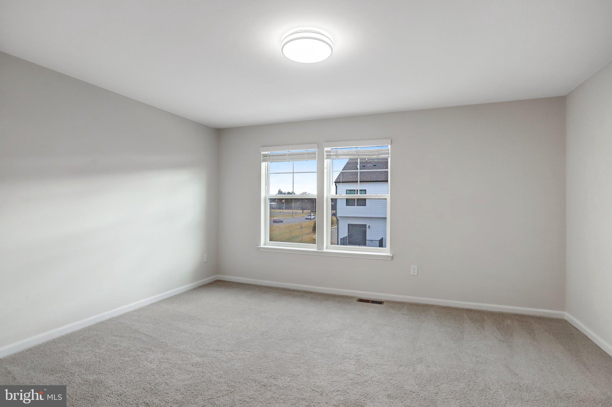 WESTVIEW SOUTH - Residential Lease