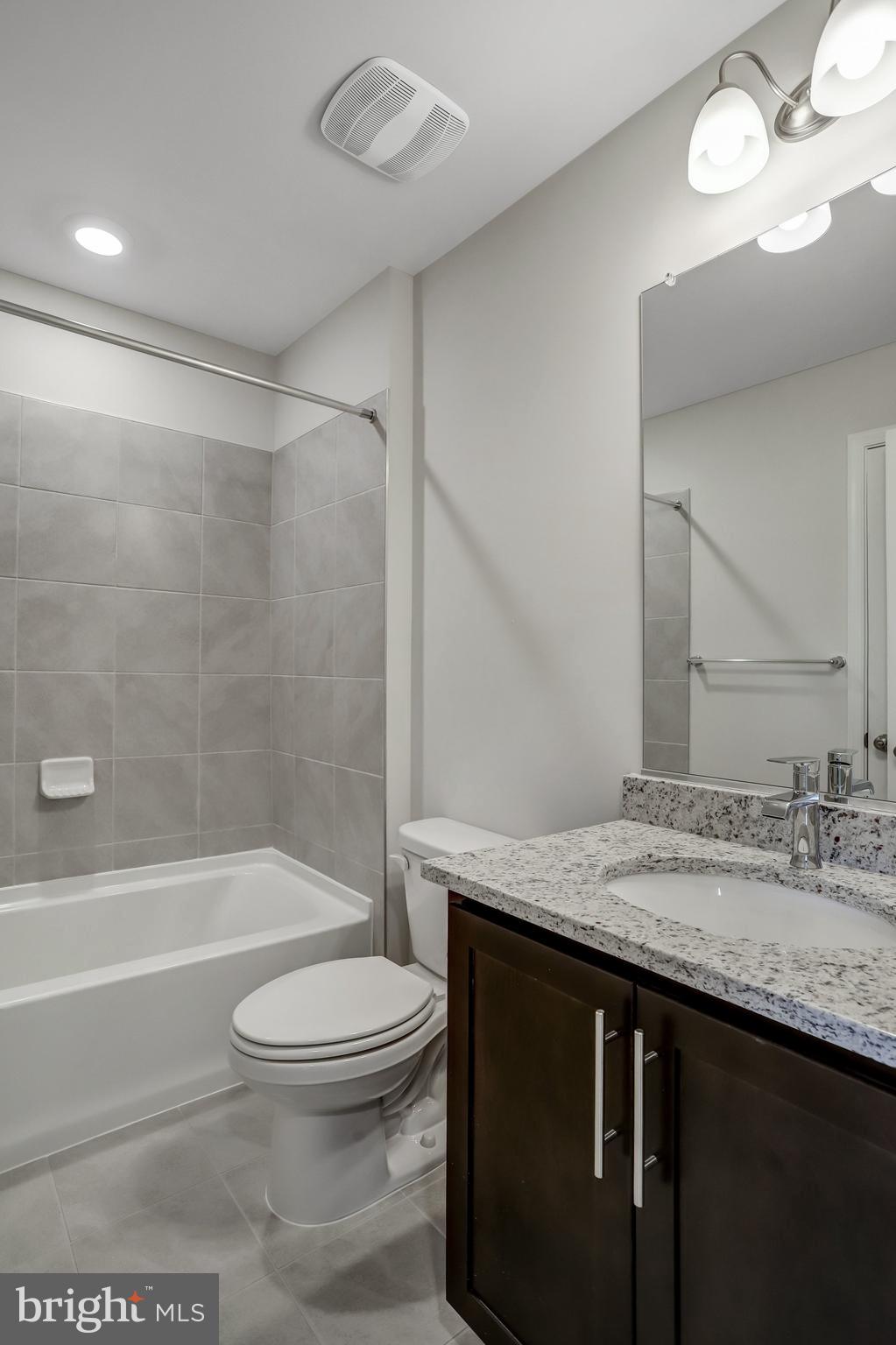 WESTVIEW SOUTH - Residential Lease