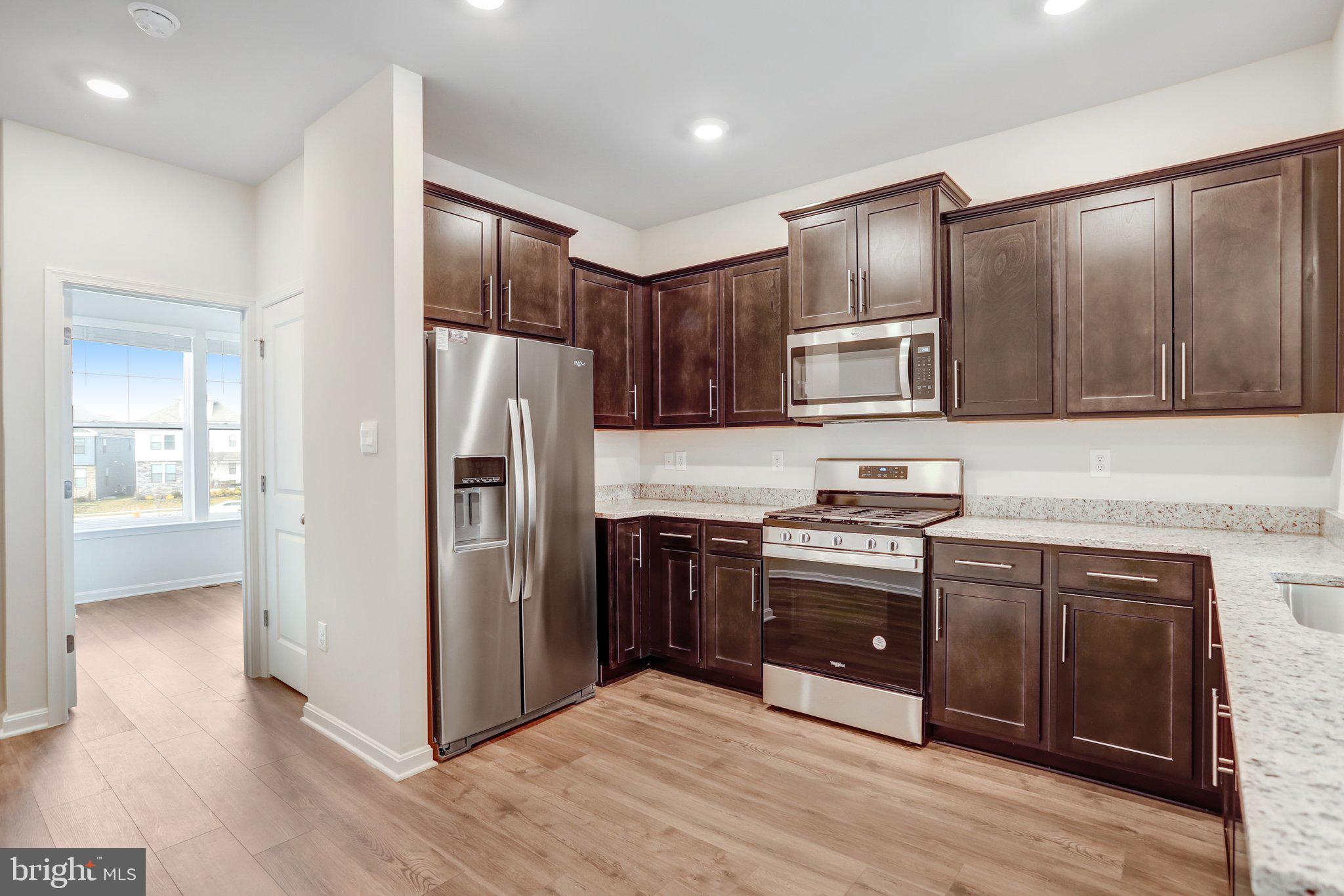 WESTVIEW SOUTH - Residential Lease