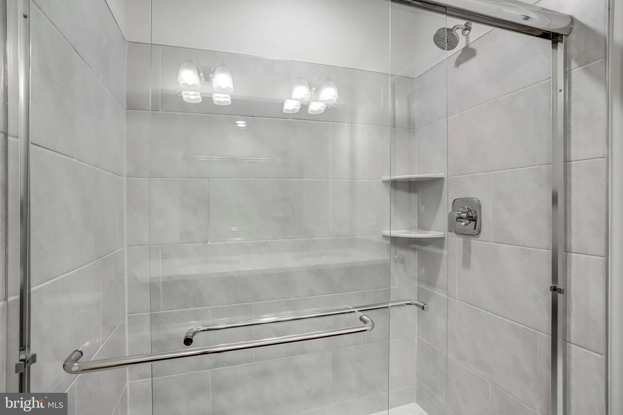 WESTVIEW SOUTH - Residential Lease